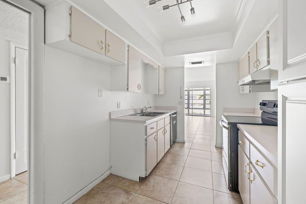 Vero Beach Condo: 1166 6th Ave