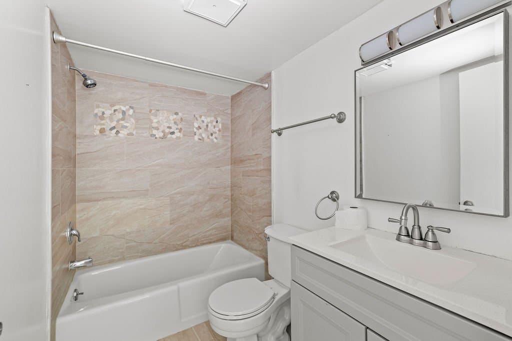 Vero Beach Condo: 1166 6th Ave