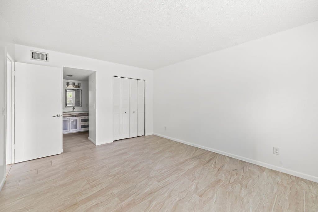 Vero Beach Condo: 1166 6th Ave