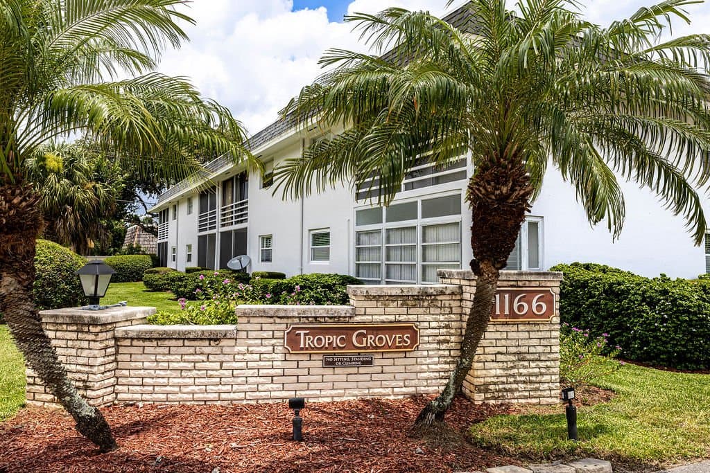 Vero Beach Condo: 1166 6th Ave