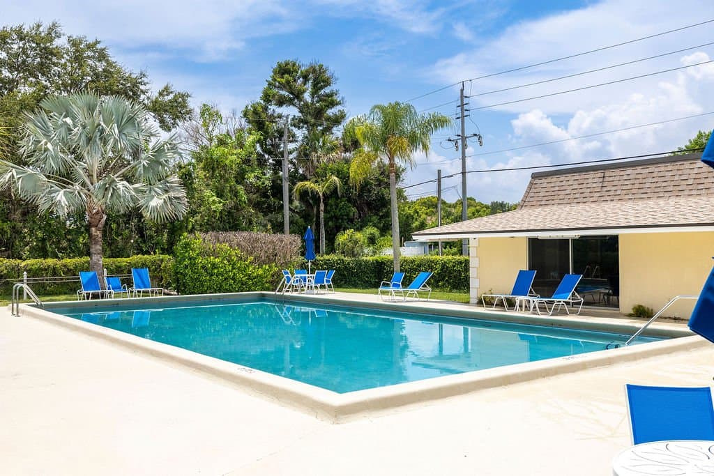 Vero Beach Condo: 1166 6th Ave