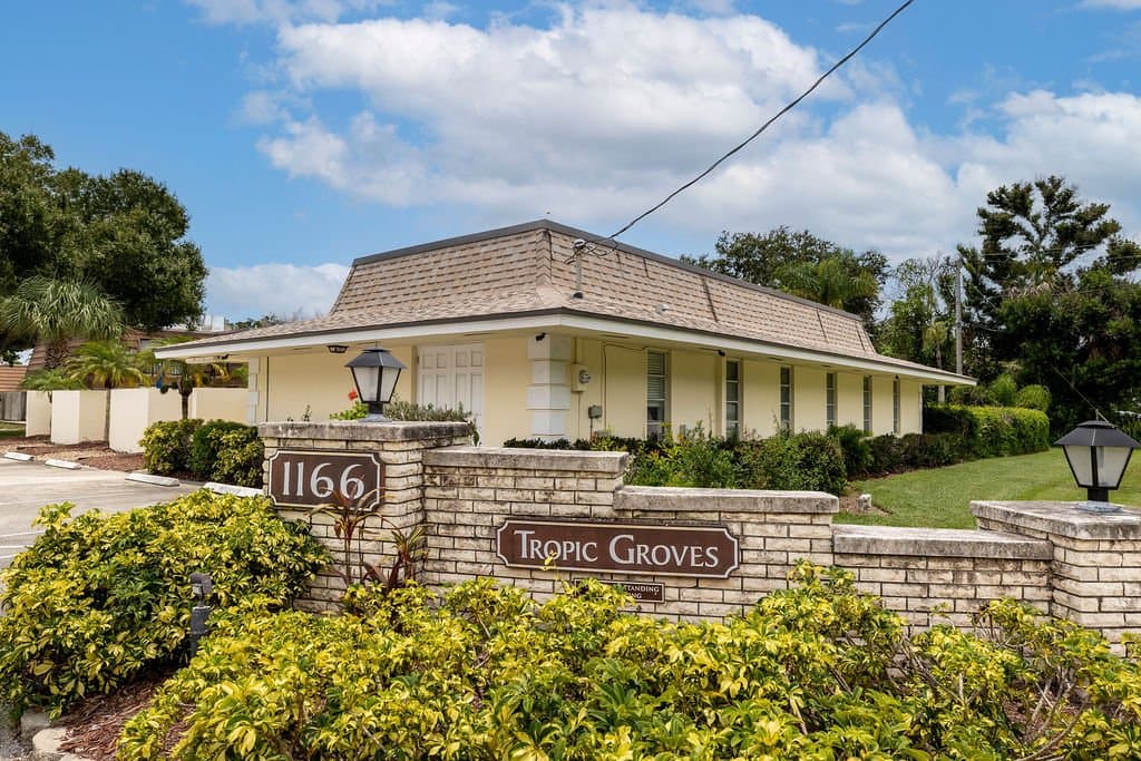Vero Beach Condo: 1166 6th Ave