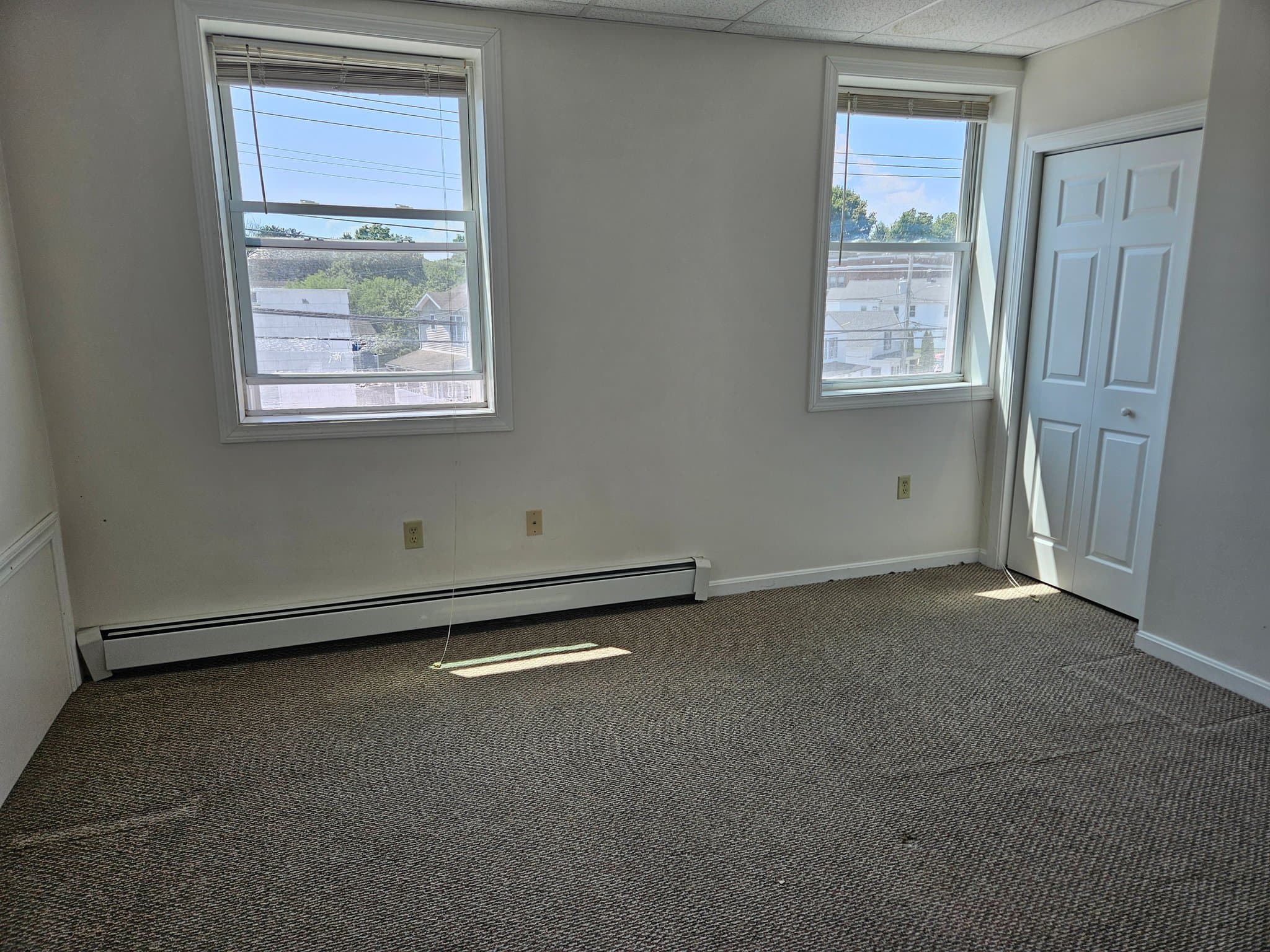 Webster Apartment: 37 lake street