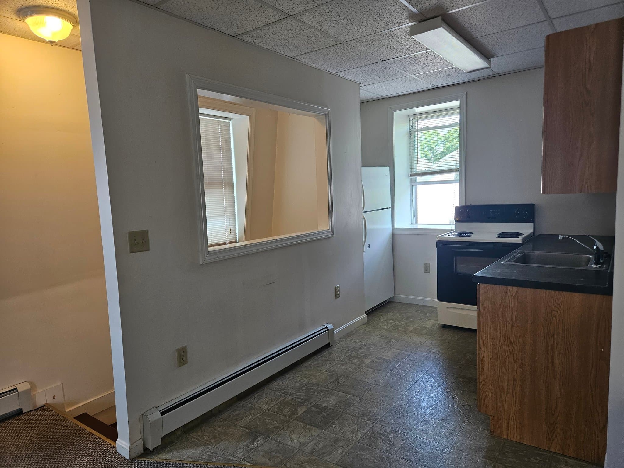 Webster Apartment: 37 lake street