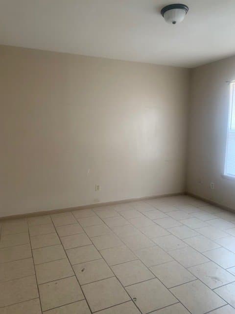 Laredo Apartment: 5120 San Francisco Ave