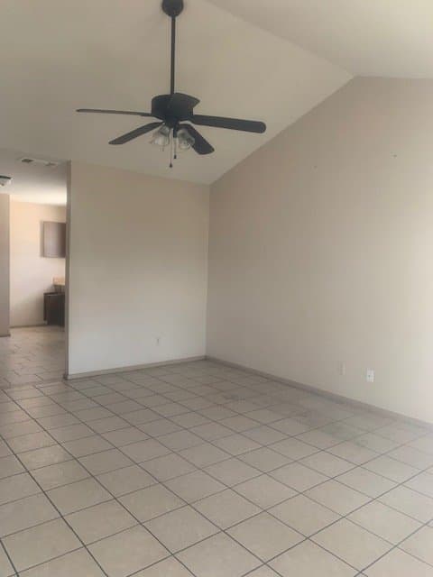 Laredo Apartment: 5120 San Francisco Ave