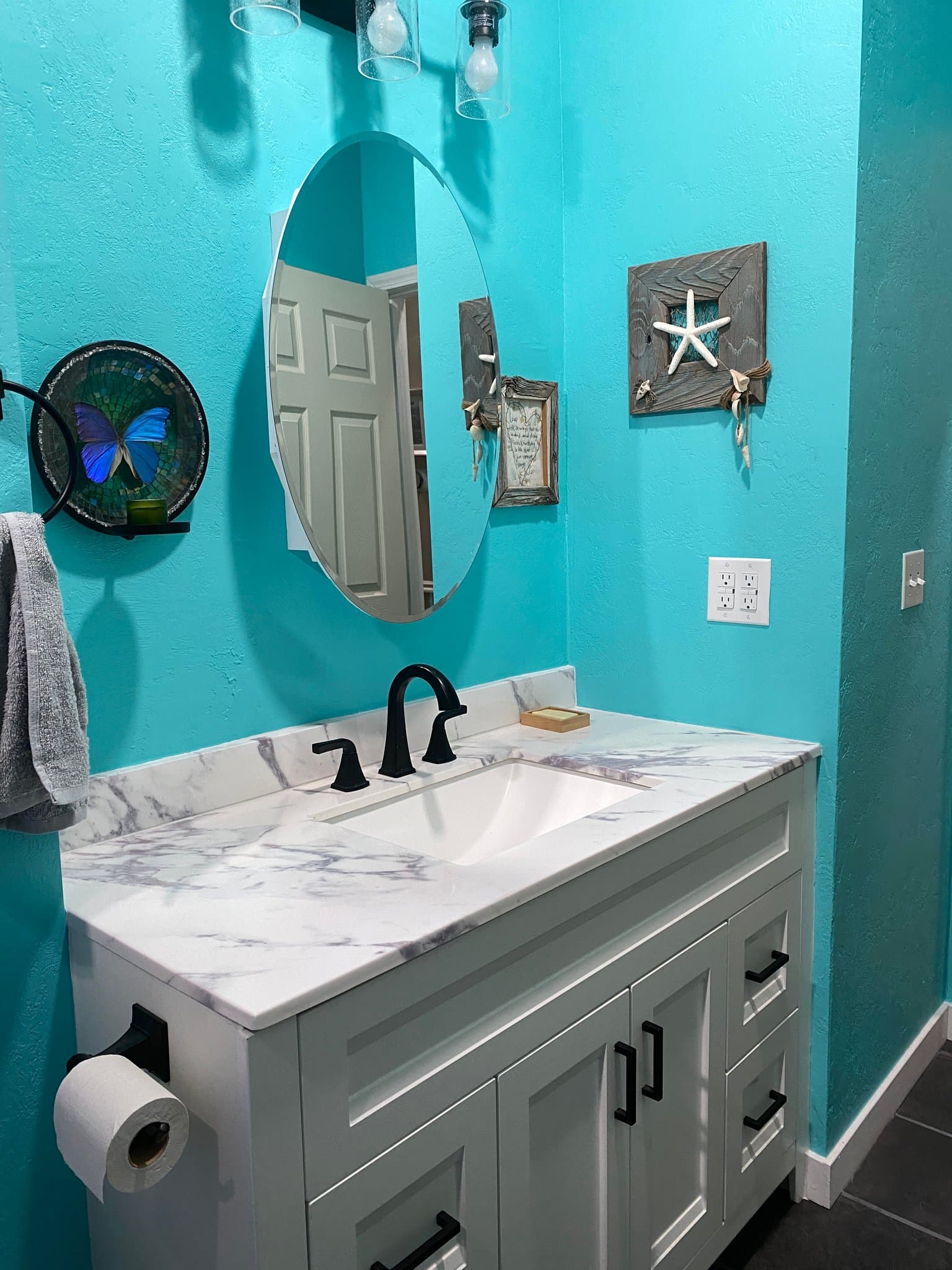 Sandy Single Room: 907 E 7905 S