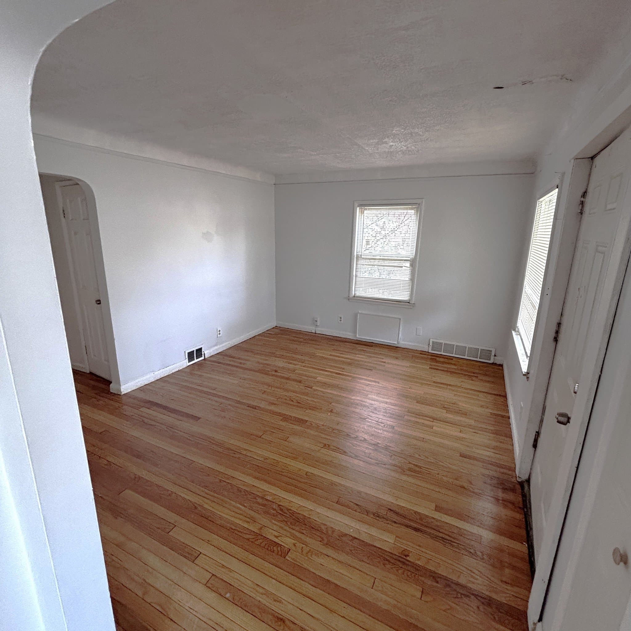 Detroit House: 10794 Marne