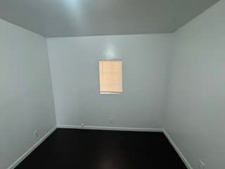 Los Angeles Apartment: 3711 S Western Avenue #9