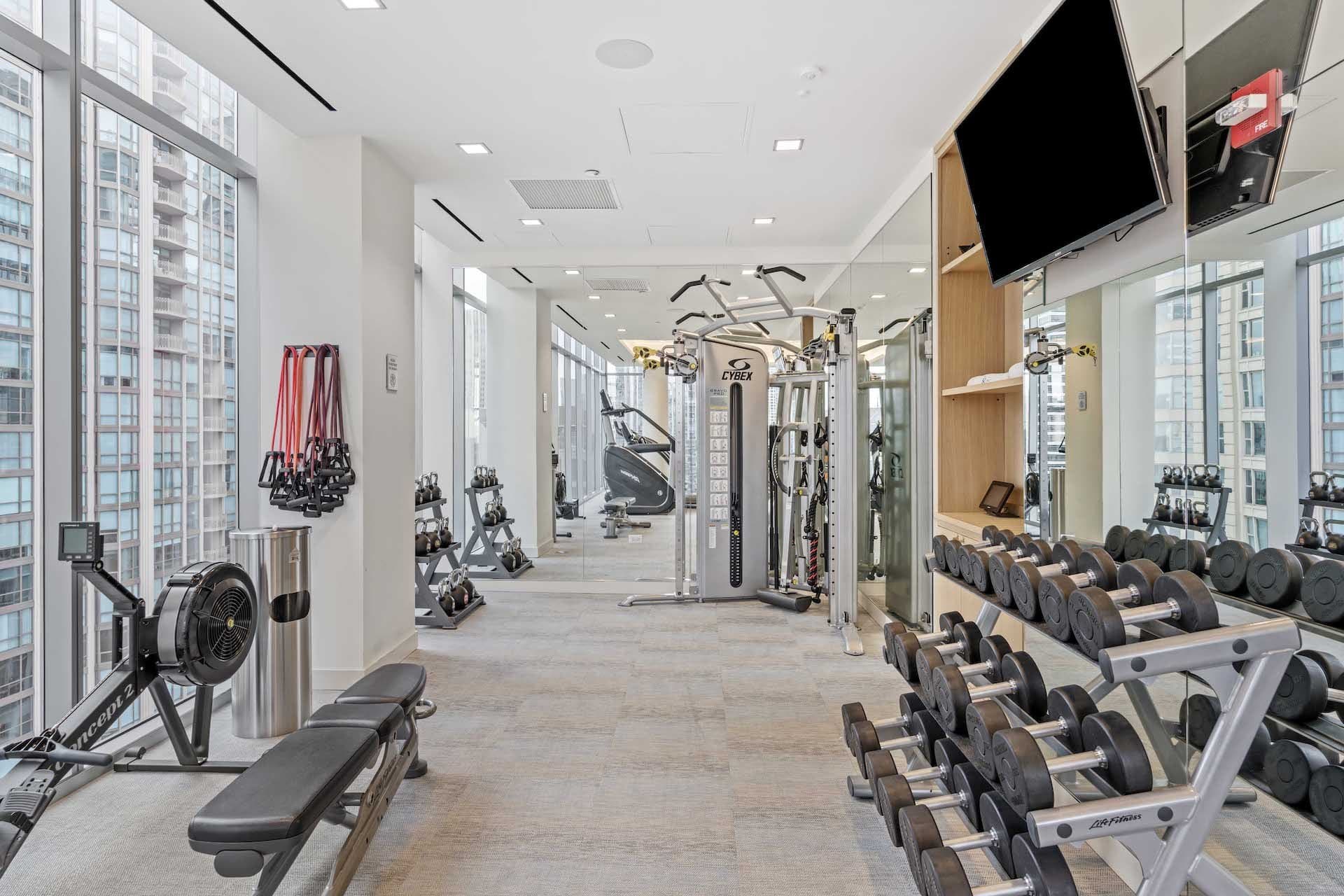Chicago Condo: 6 E Huron St