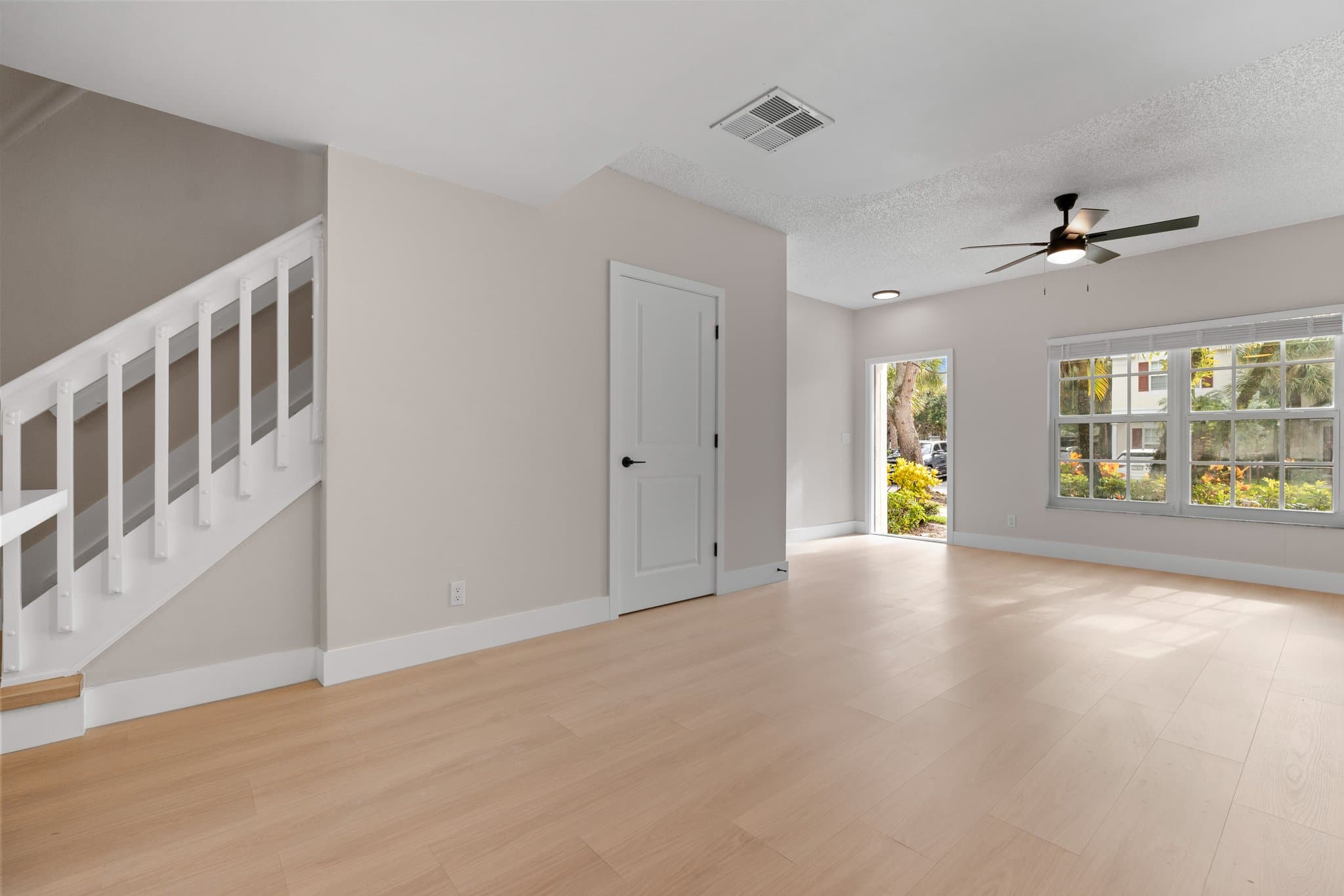 Plantation Condo: 149 SW 96th Ter