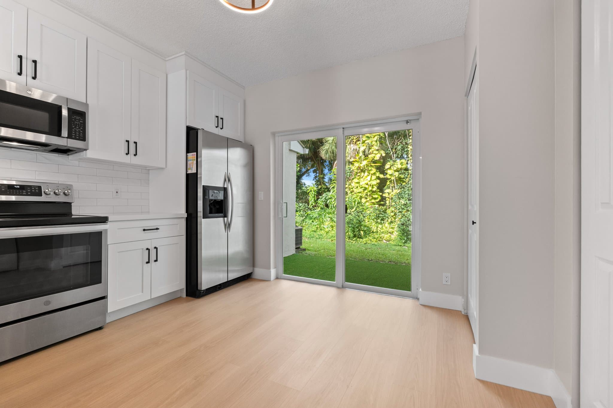 Plantation Condo: 149 SW 96th Ter