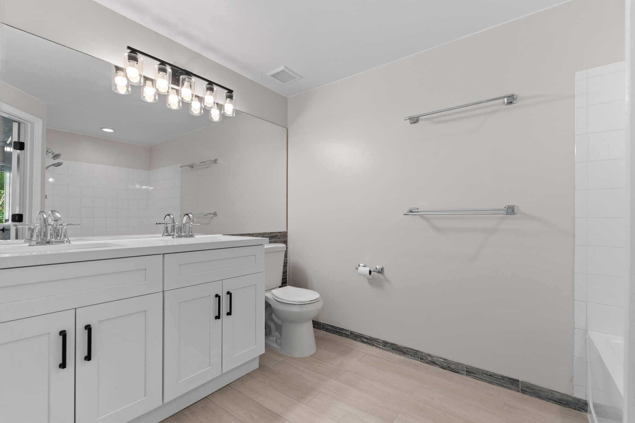 Plantation Condo: 149 SW 96th Ter