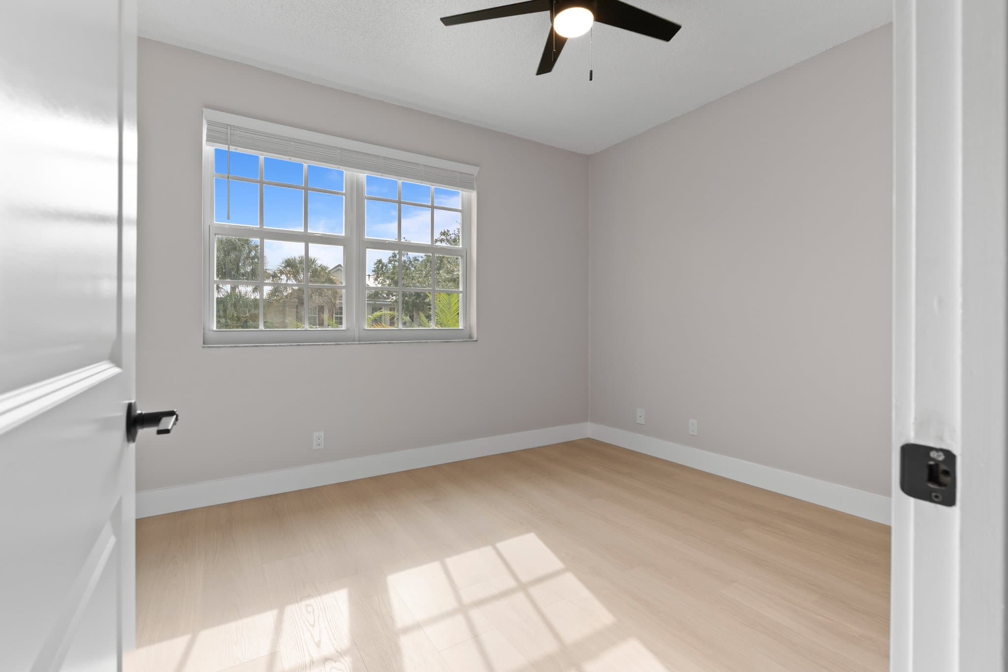 Plantation Condo: 149 SW 96th Ter