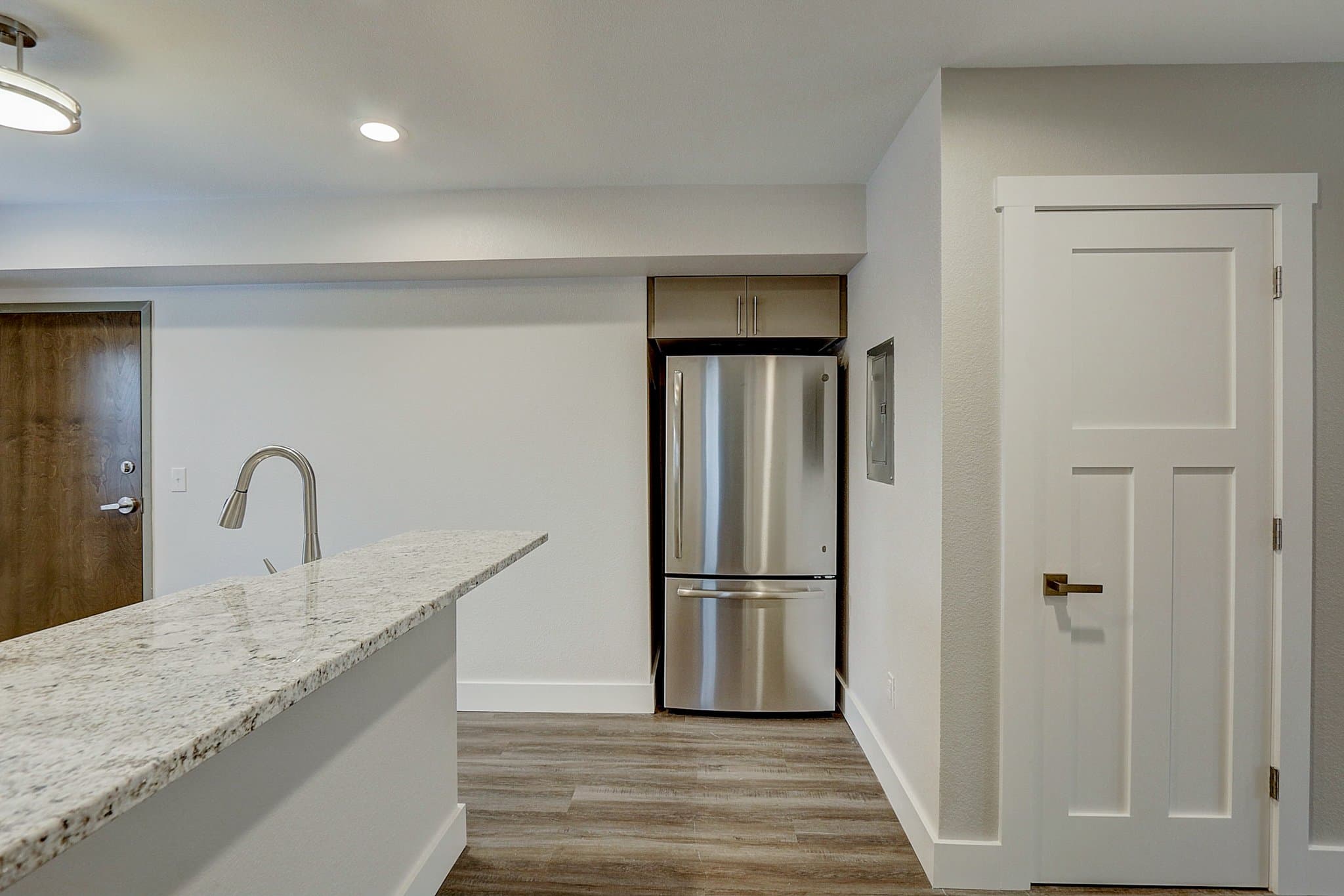 Milwaukee Apartment: 2105 N Booth St