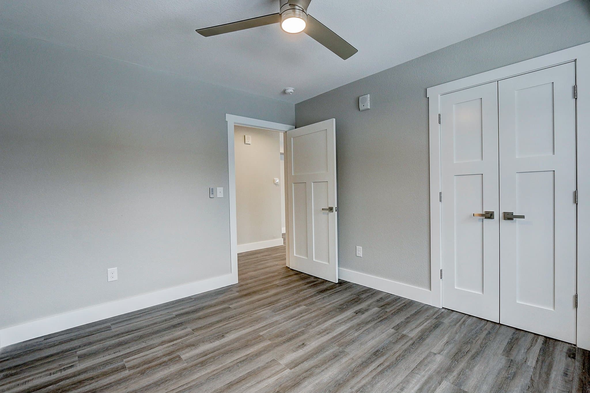 Milwaukee Apartment: 2105 N Booth St