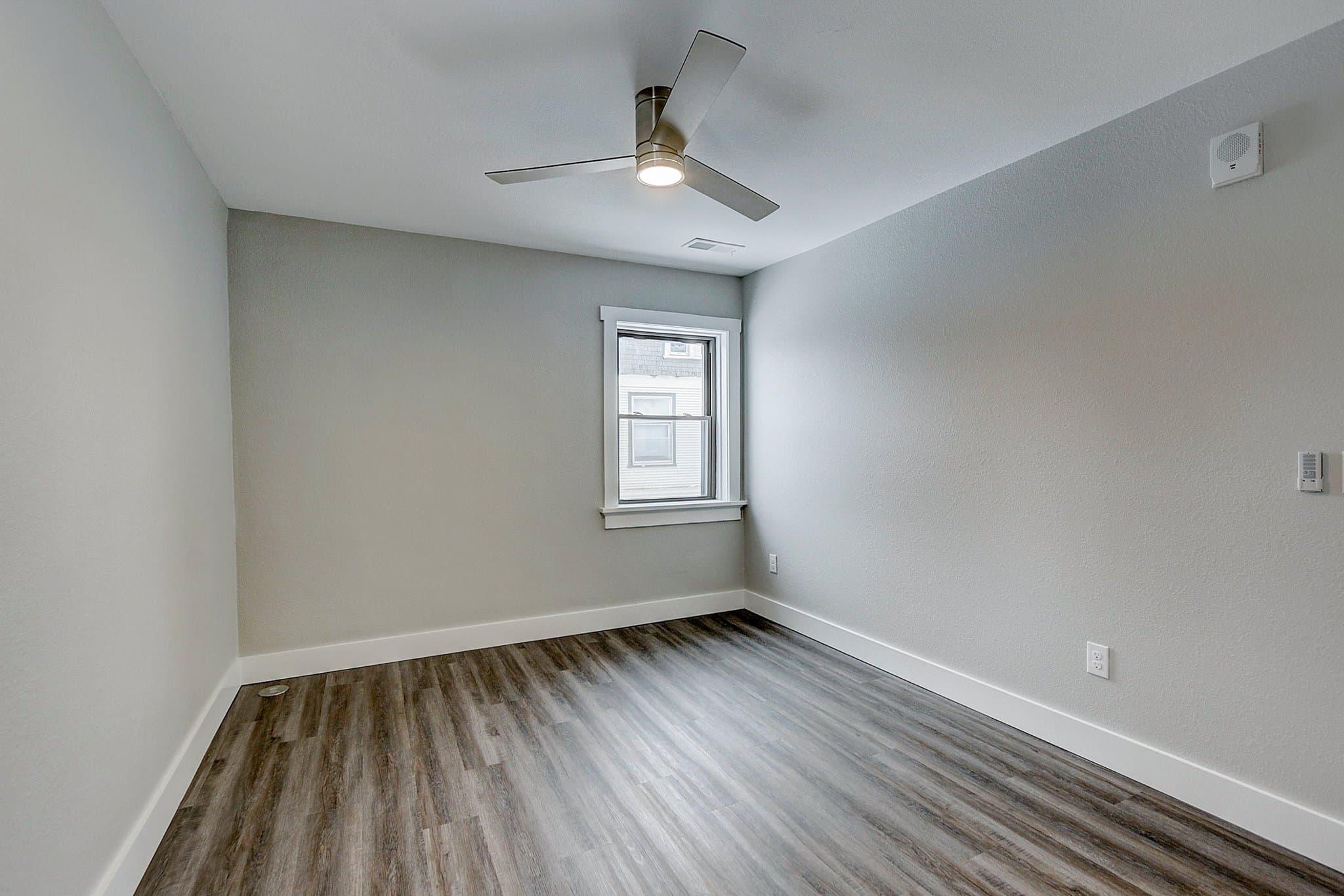 Milwaukee Apartment: 2105 N Booth St