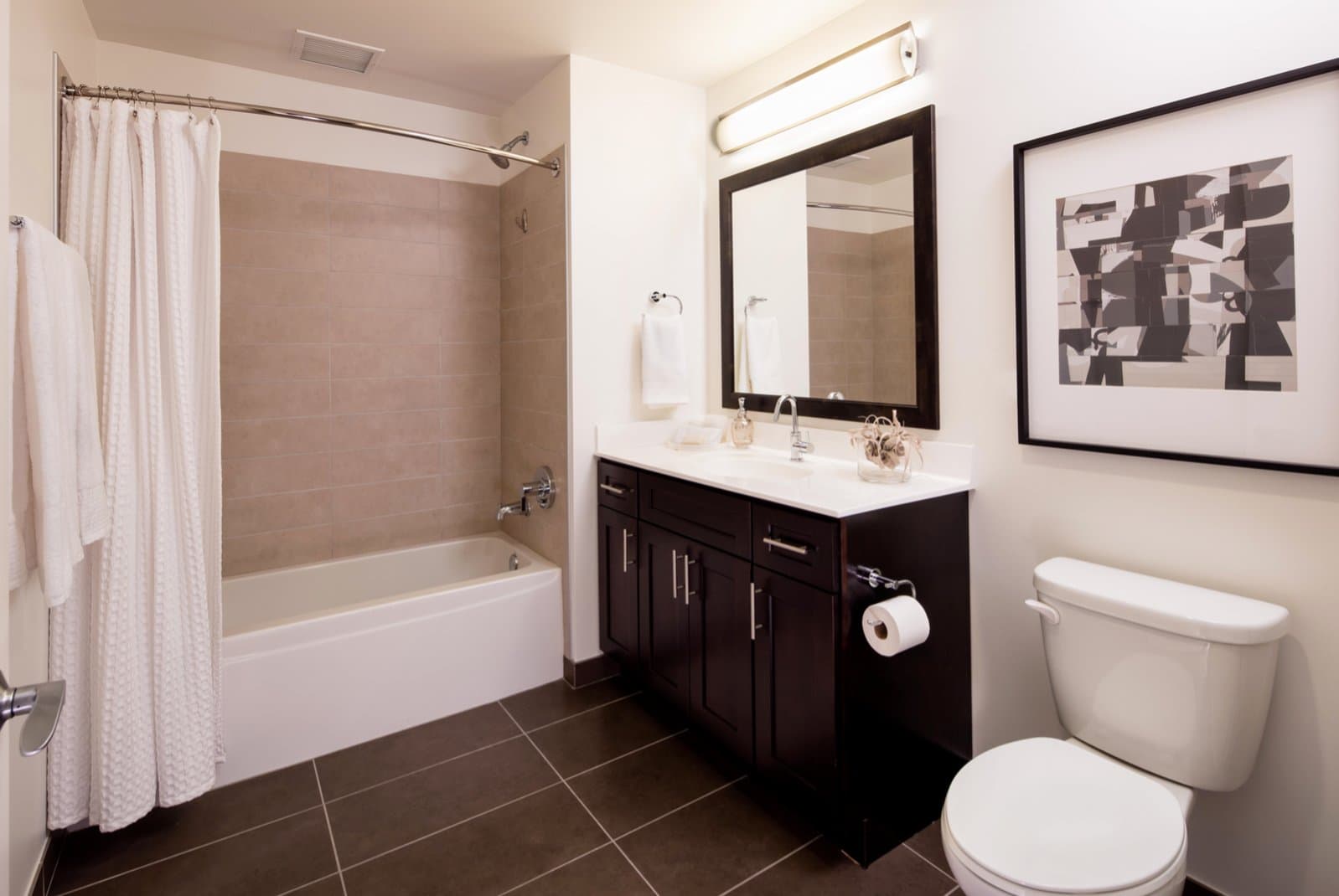 Chicago Apartment: 1213 N Wells