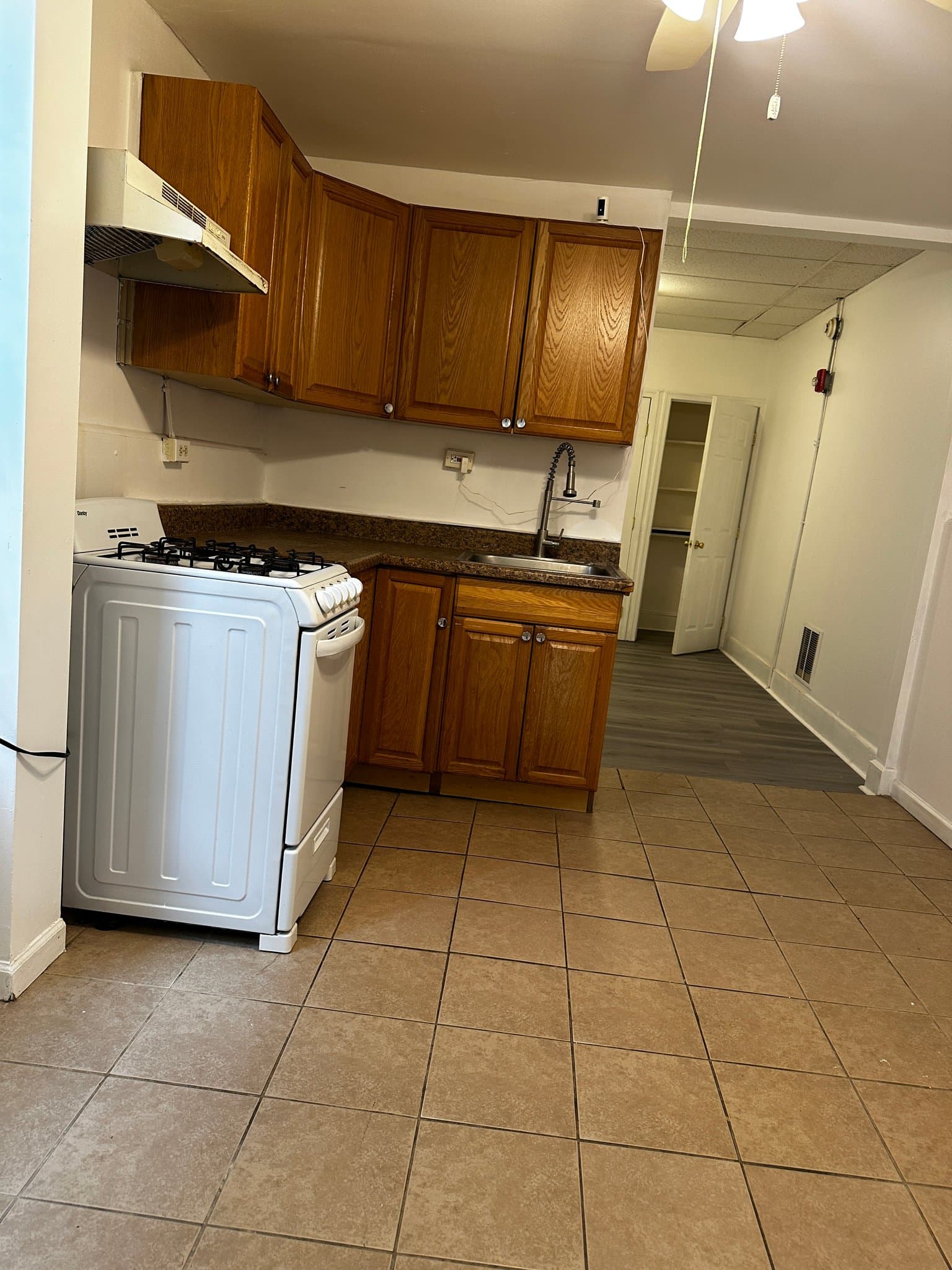 philadelphia Townhome: 2260 N 15th st