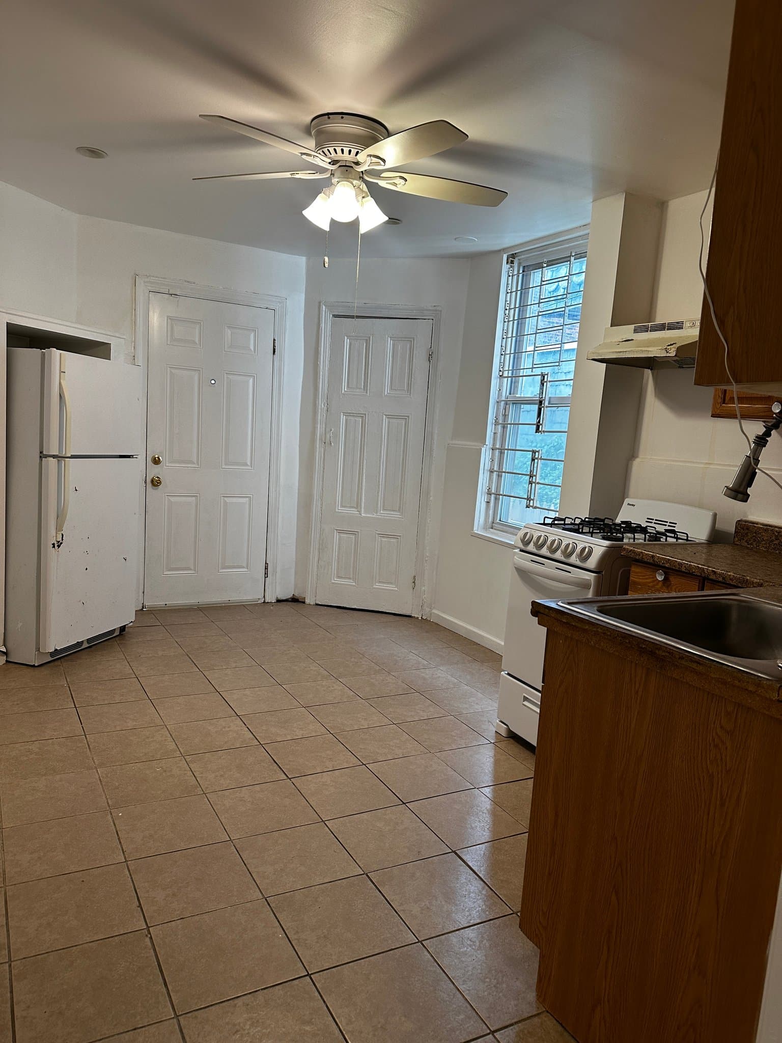 philadelphia Townhome: 2260 N 15th st