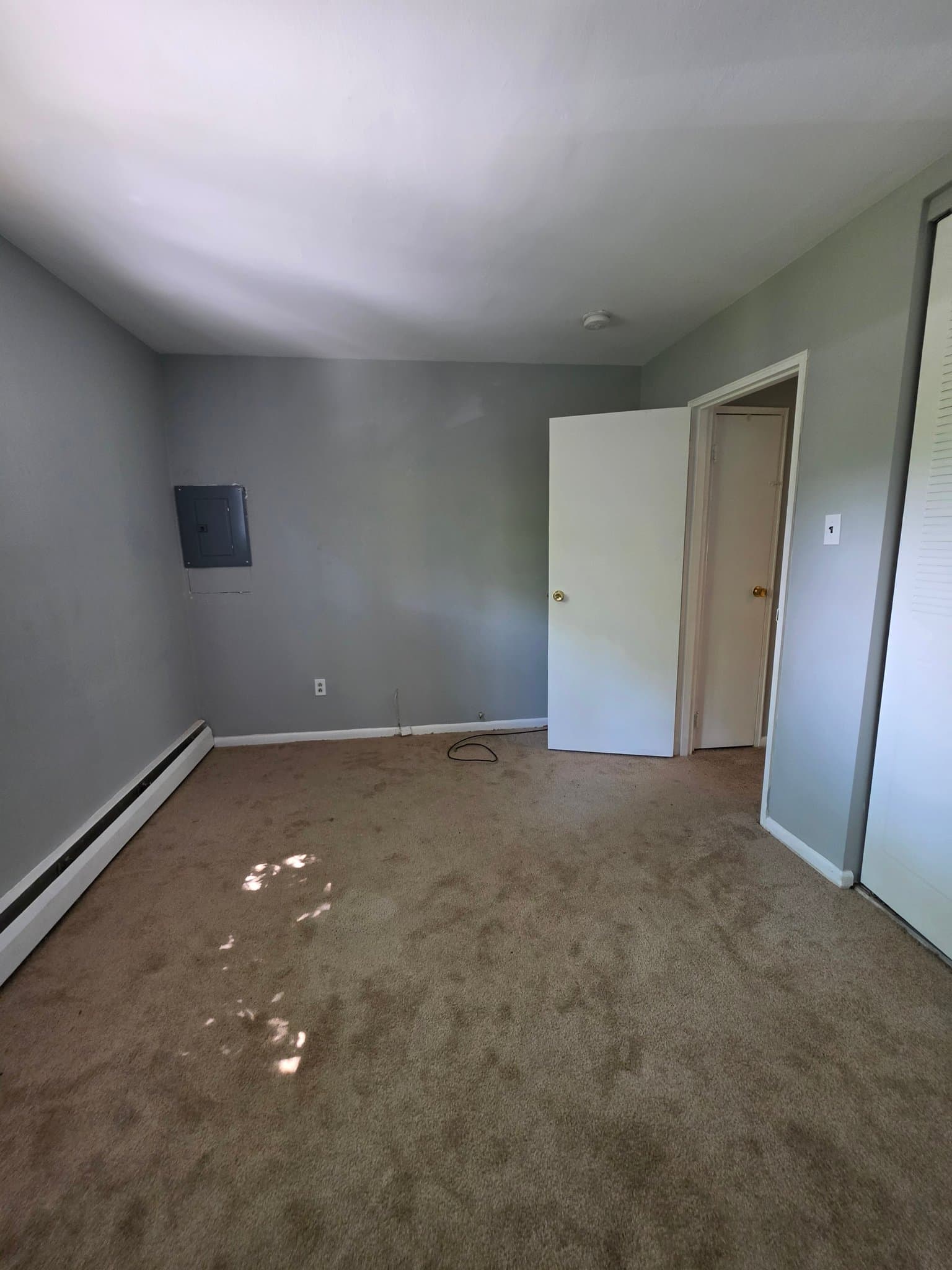 Glenolden Condo: 100 E GLENOLDEN AVE