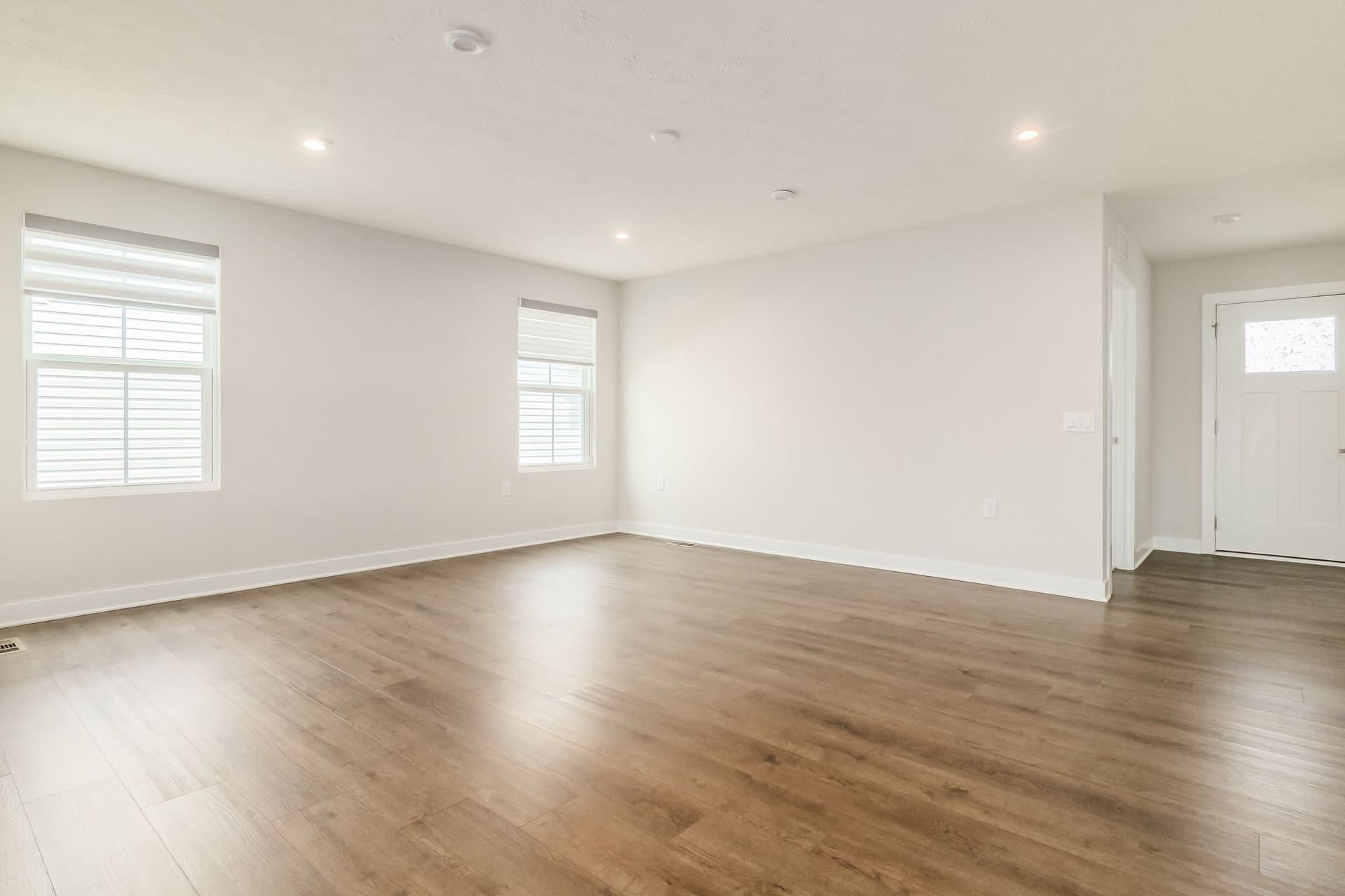 Delaware House: 84 Lucca Rd