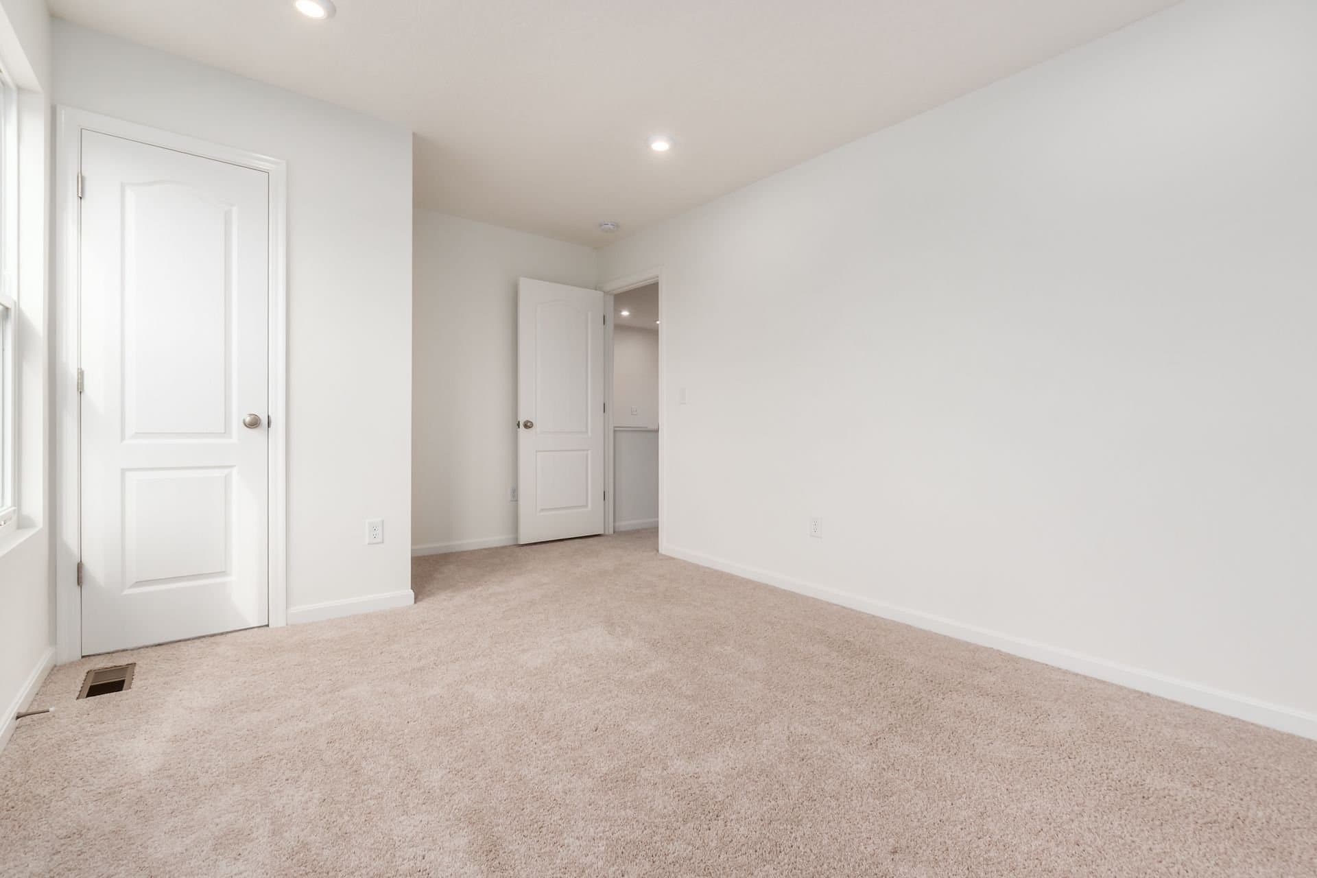 Plain City House: 9041 Hawk Hill Way
