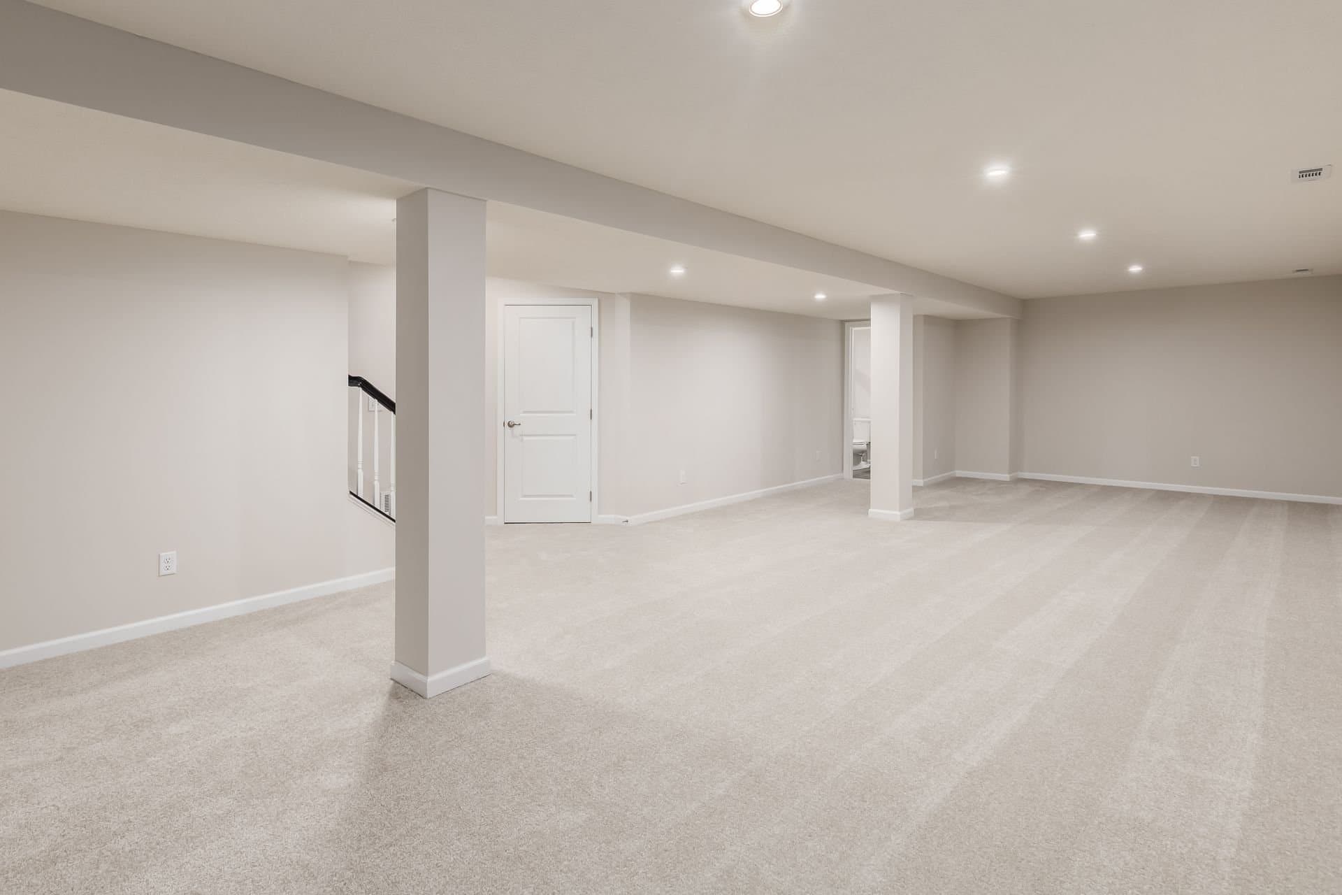 Delaware House: 303 Wyman Lake Dr