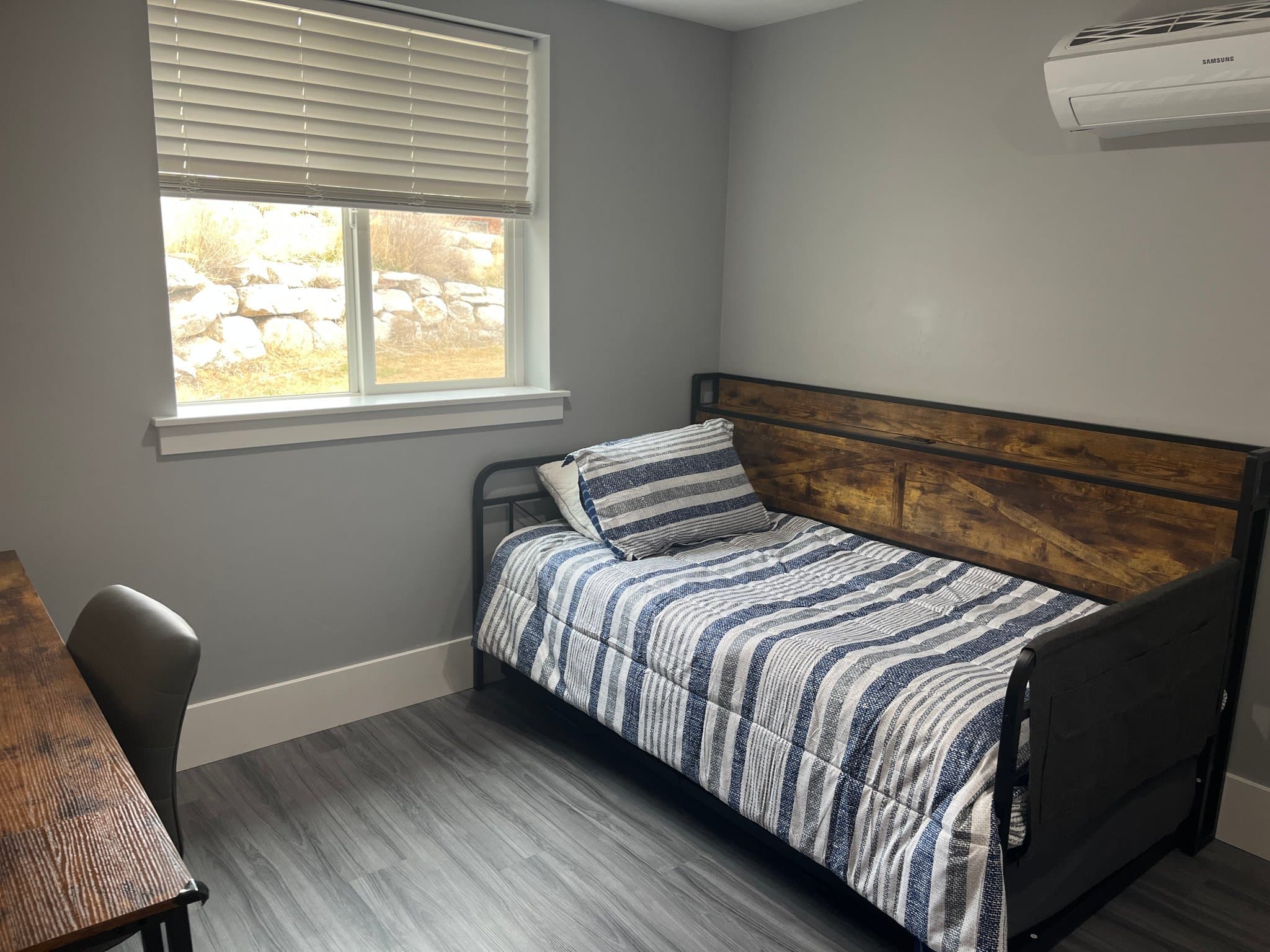 Cedar Hills House: 10448 N Cottonwood Dr