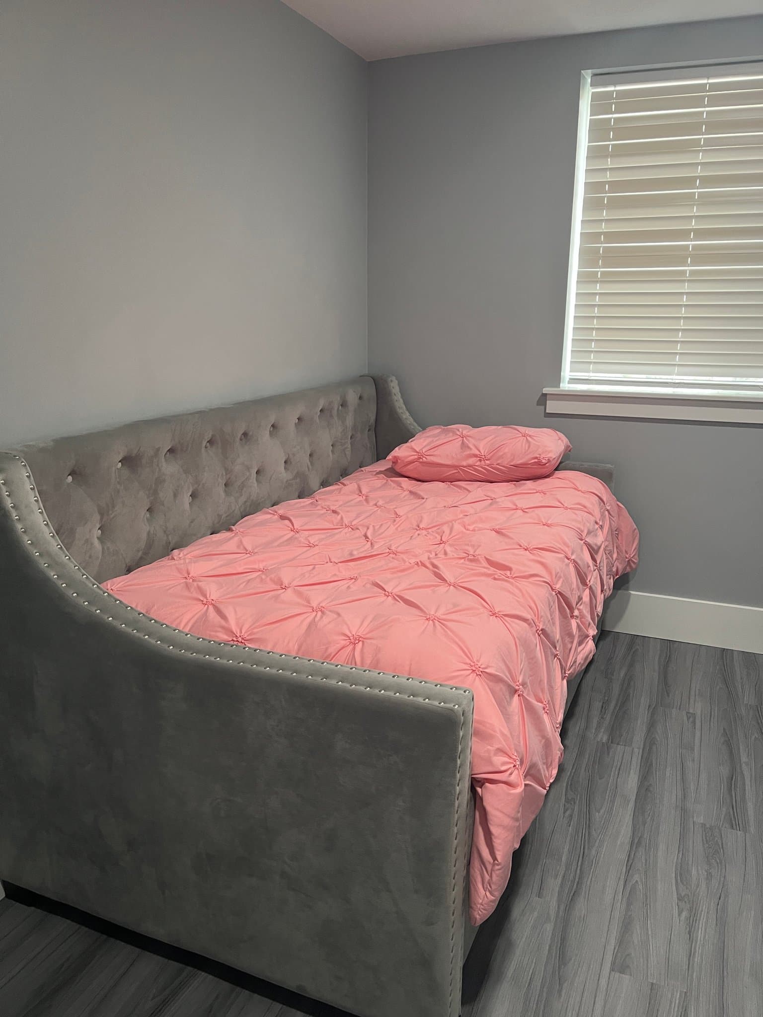 Cedar Hills House: 10448 N Cottonwood Dr