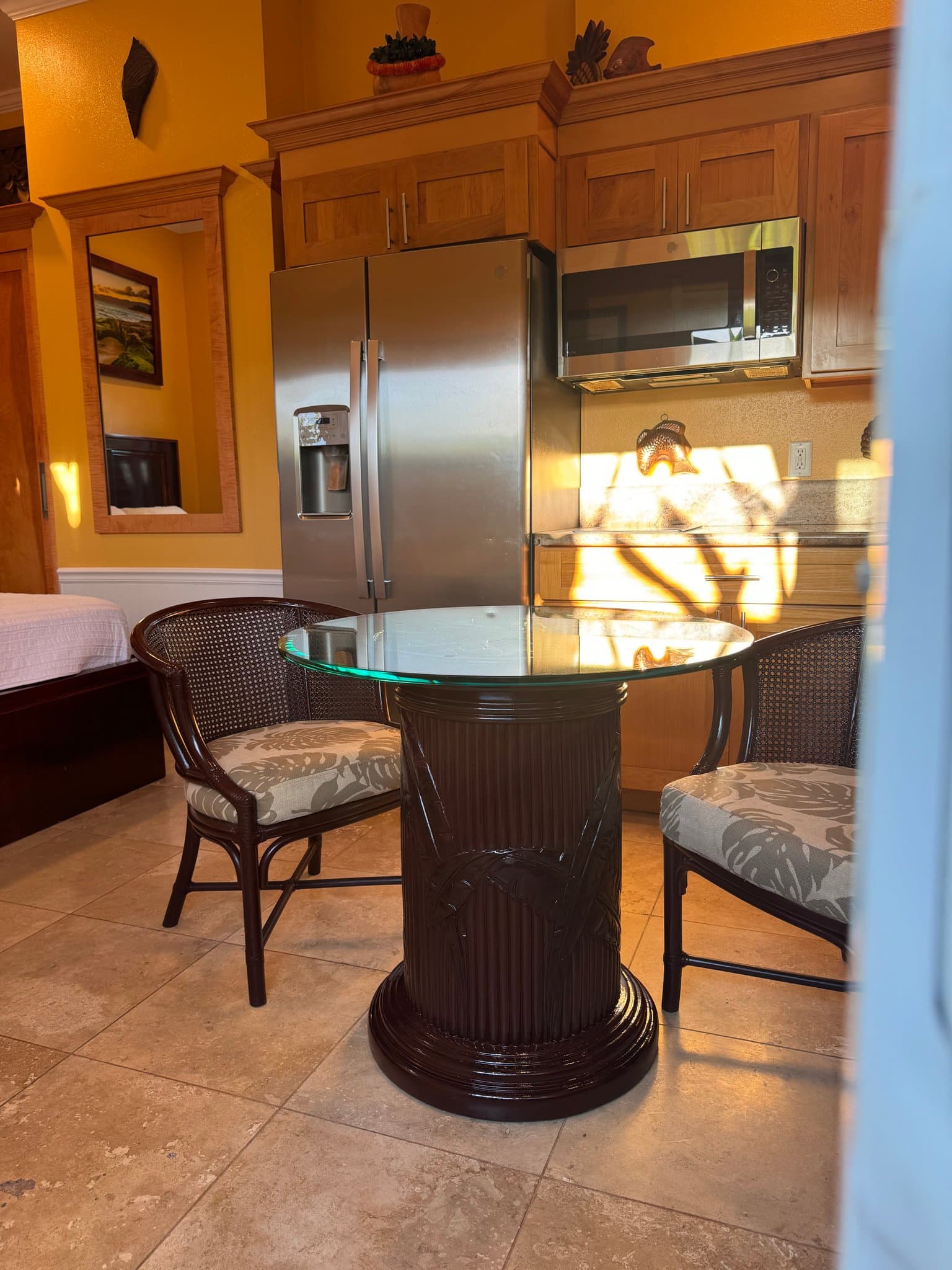 Honolulu Apartment: 3222 Mooheau ave.
