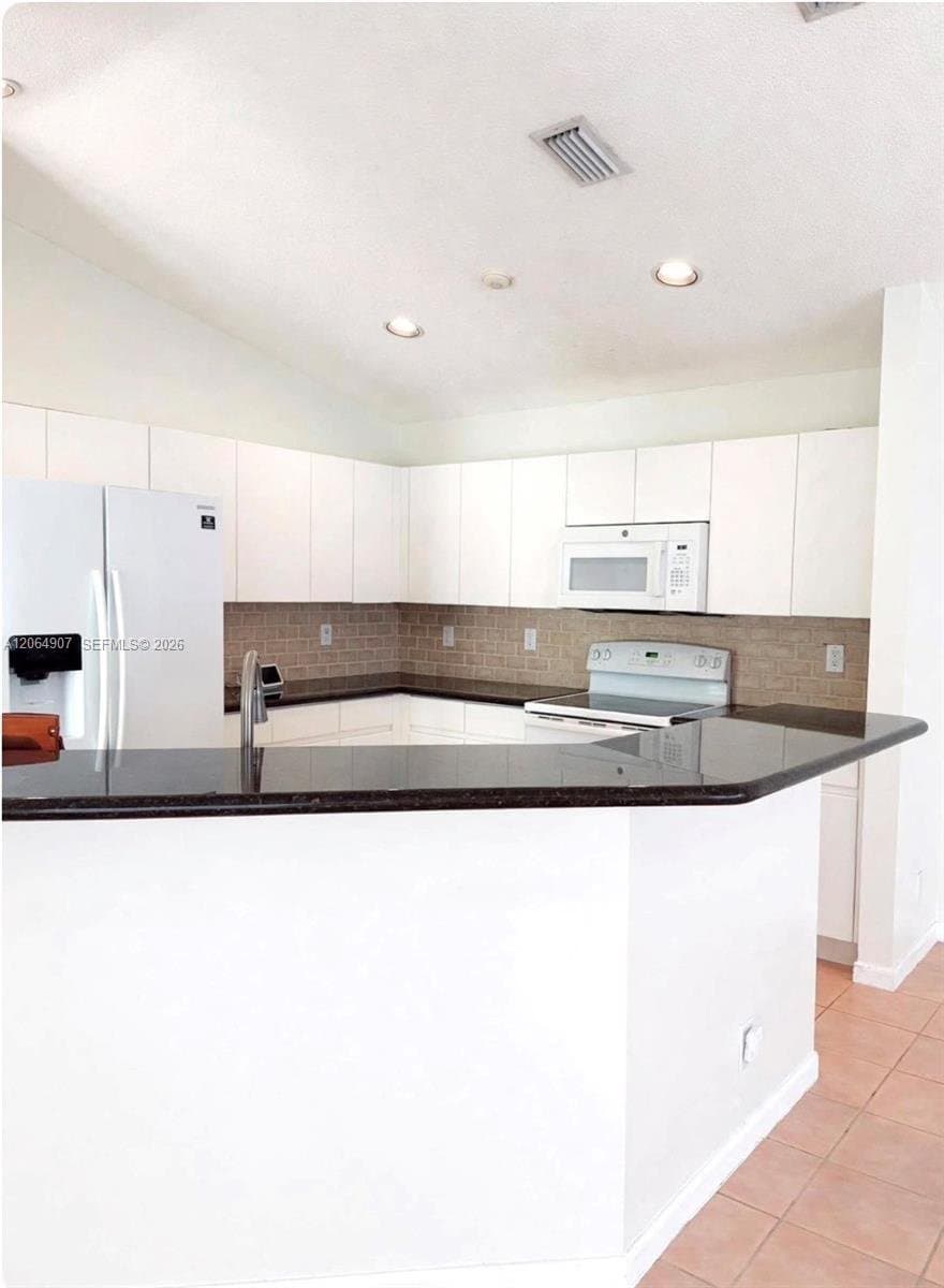 WESTON House: 1064 CEDAR FALLS DR