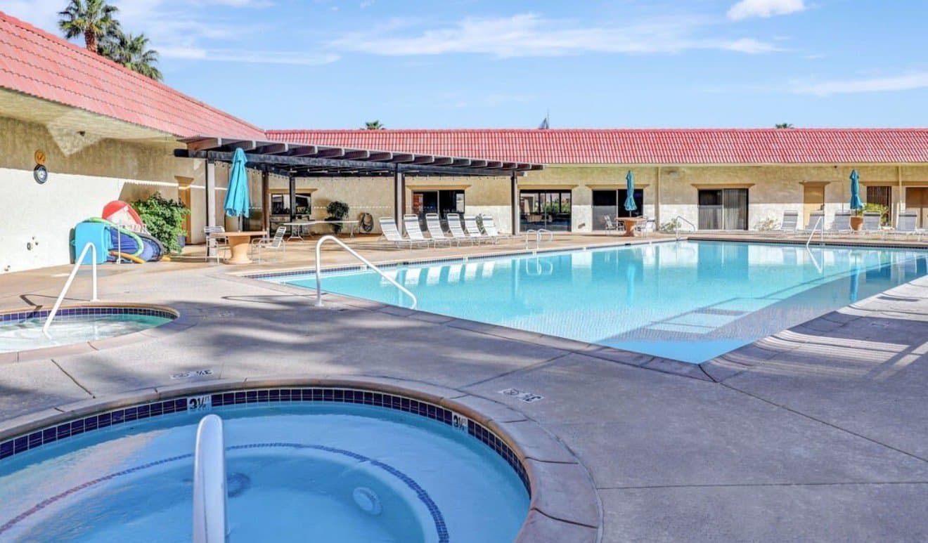 Cathedral City House: 69333 E Palm Canyon Dr