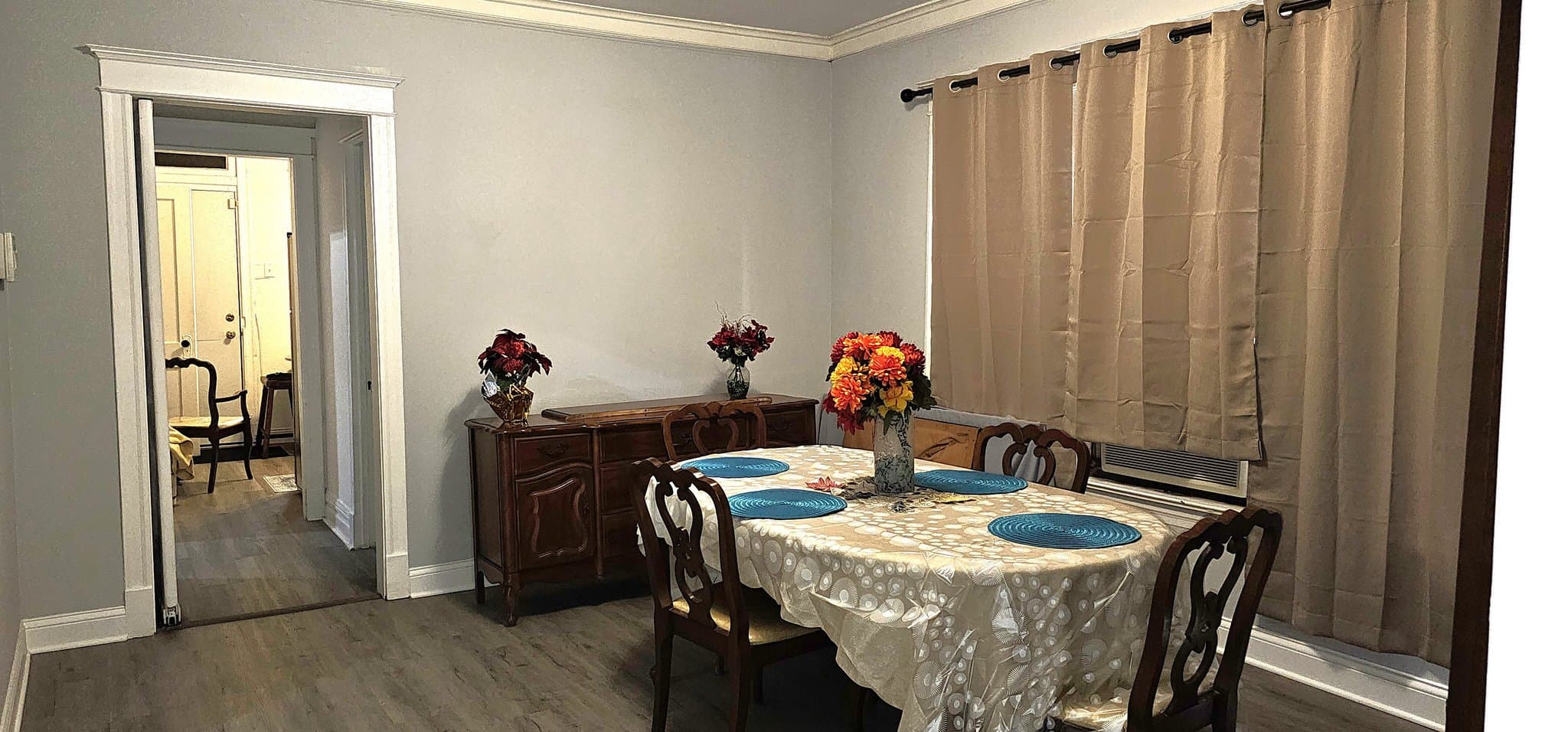 Chicago Apartment: 7712 S Carpenter St