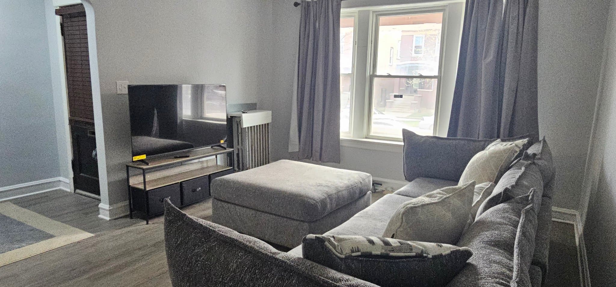 Chicago Apartment: 7712 S Carpenter St