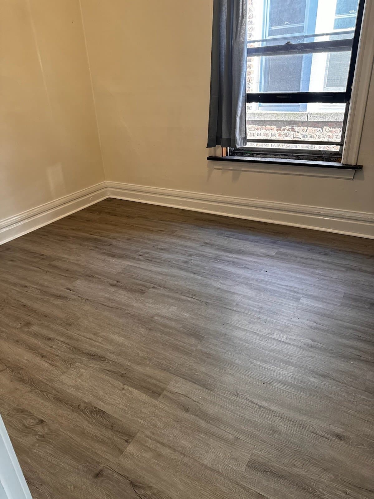 Chicago Apartment: 7712 S Carpenter St