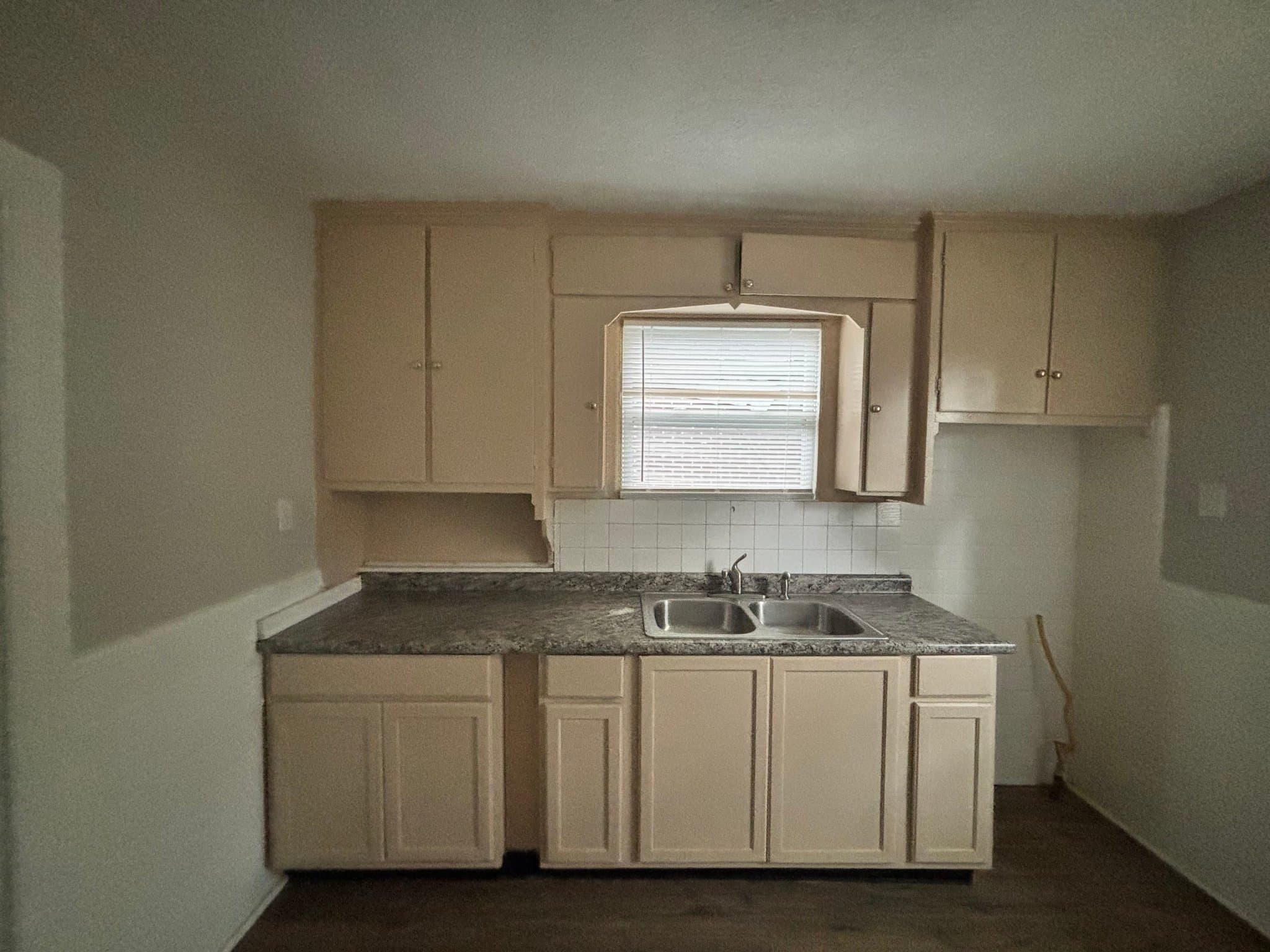 St. Louis House: 4519 June Avenue