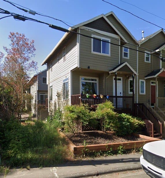 Beaverton Townhome: 17359 SW Donald Ct