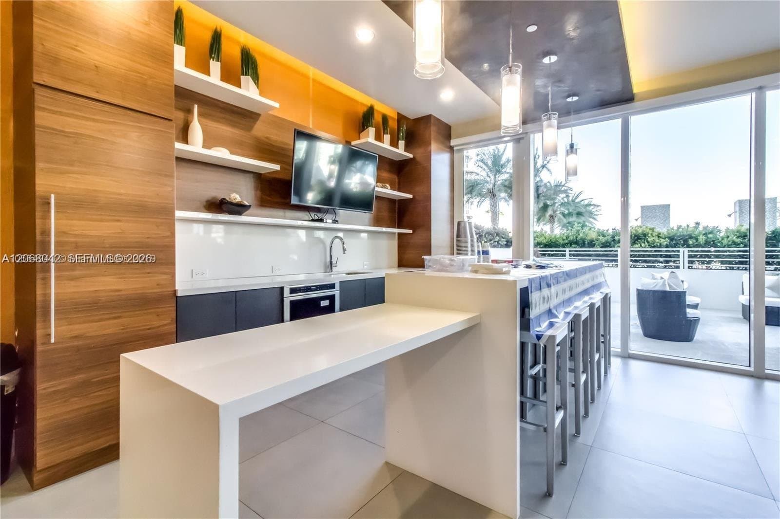 Miami Condo: 600 NE 27 St