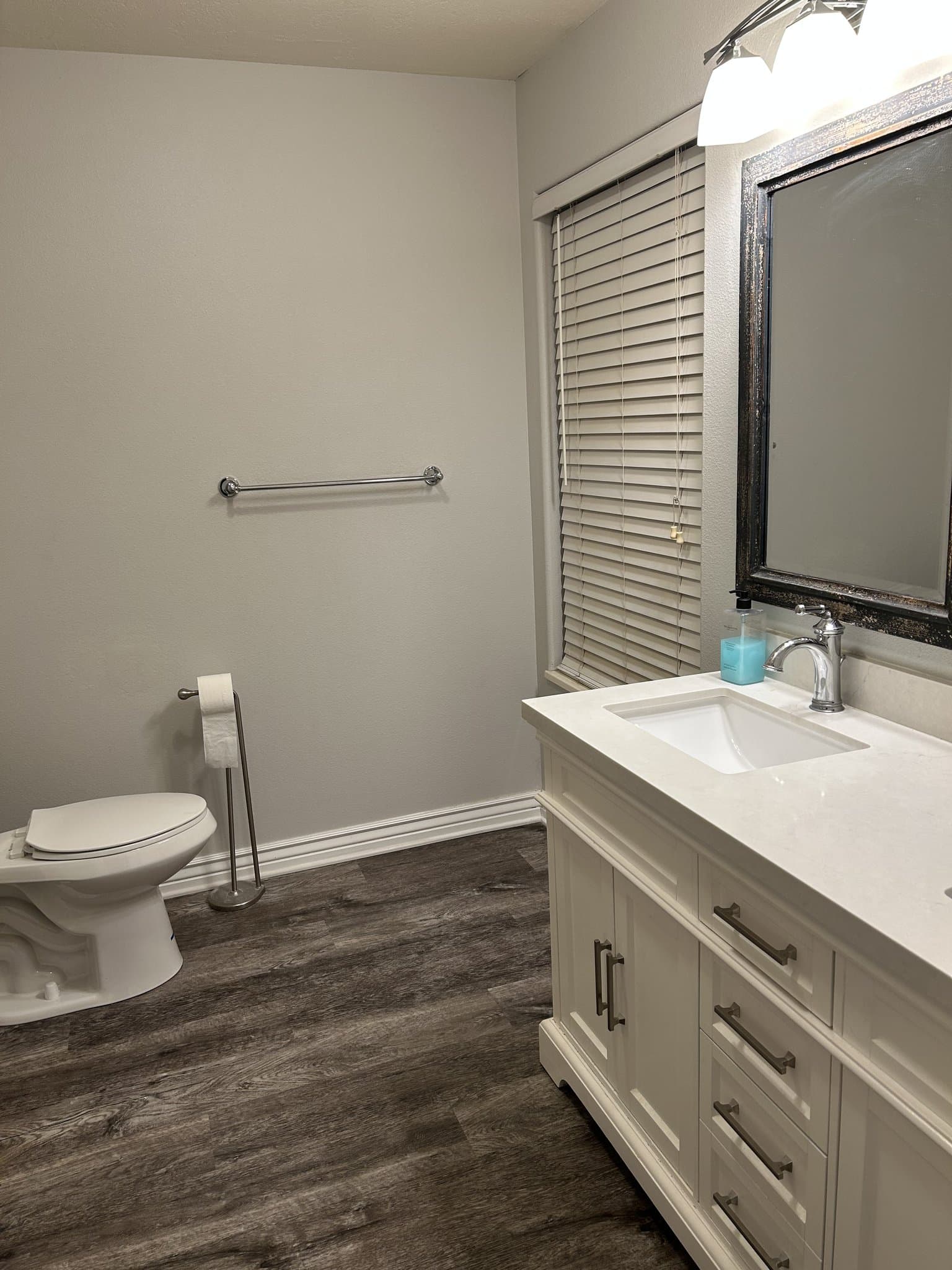 Orem Townhome: 1947 S Columbia Ln