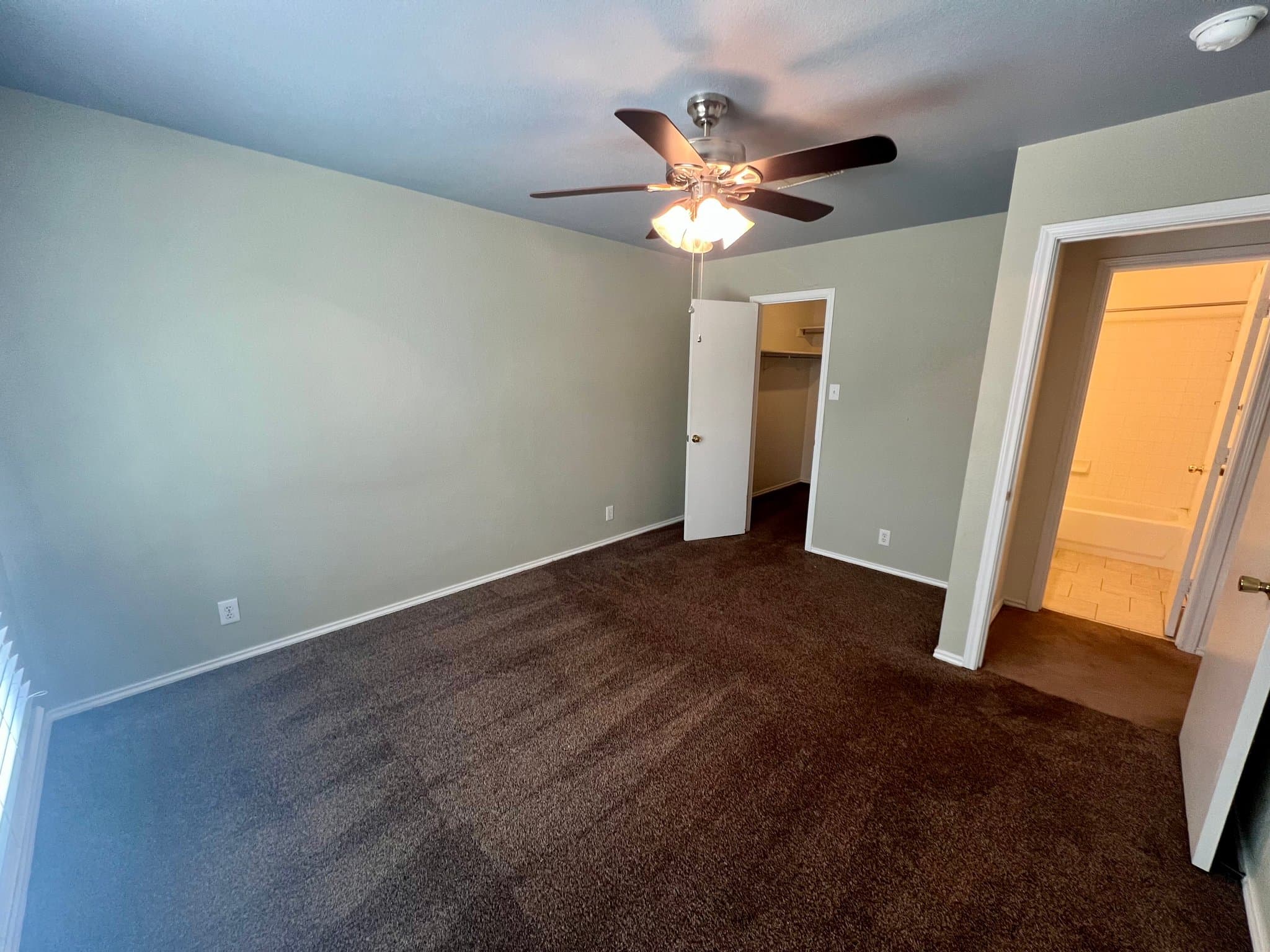 San Antonio House: 47 Latrobe Post