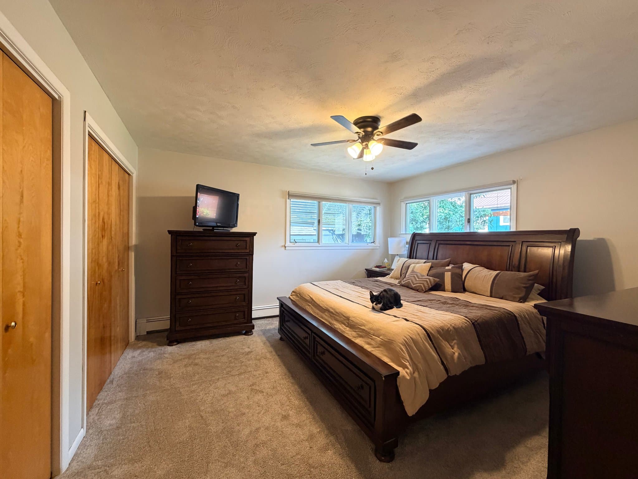 Livingston House: 205 E Chinook