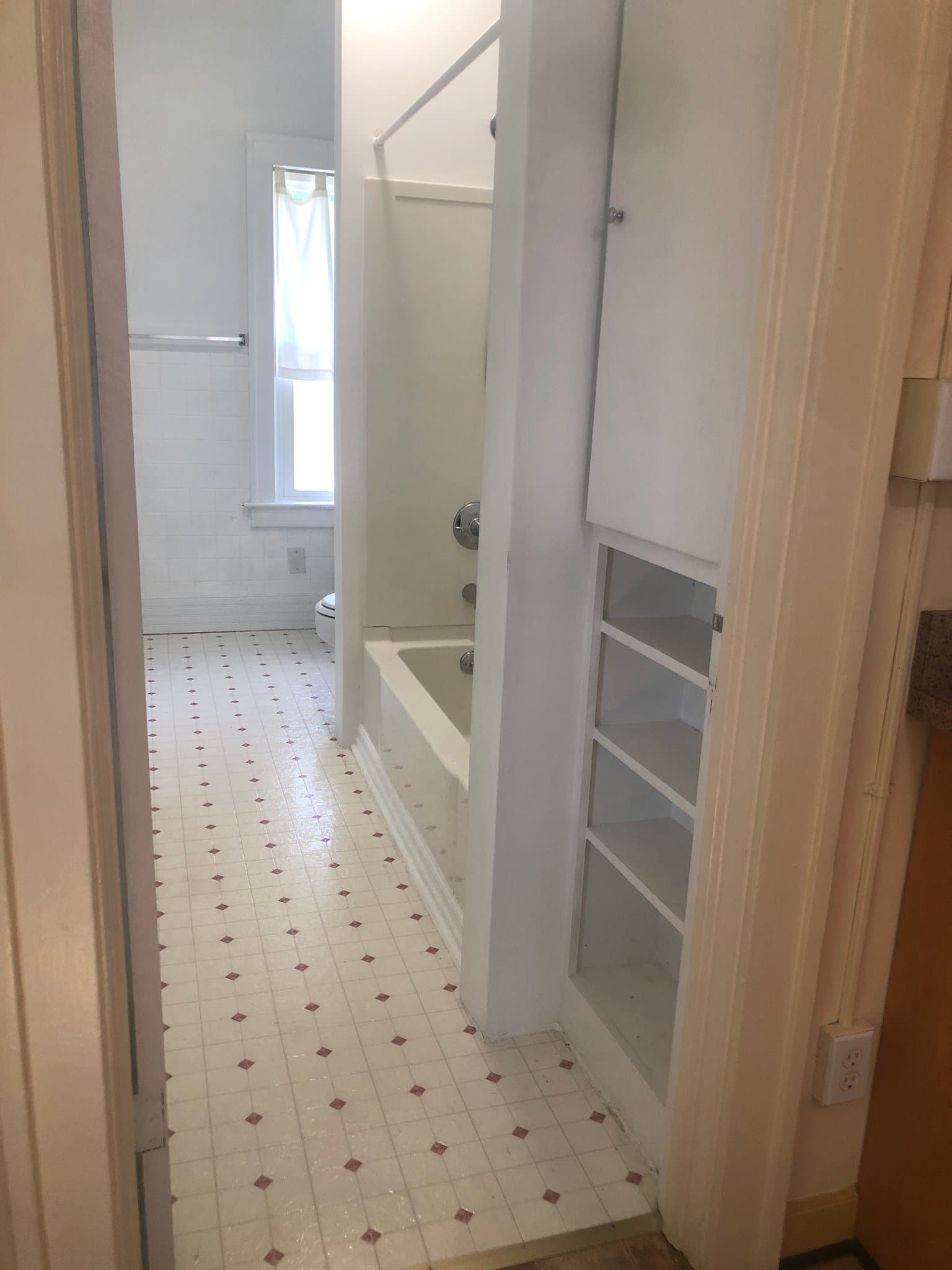 Ann Arbor House: 2314 Packard St