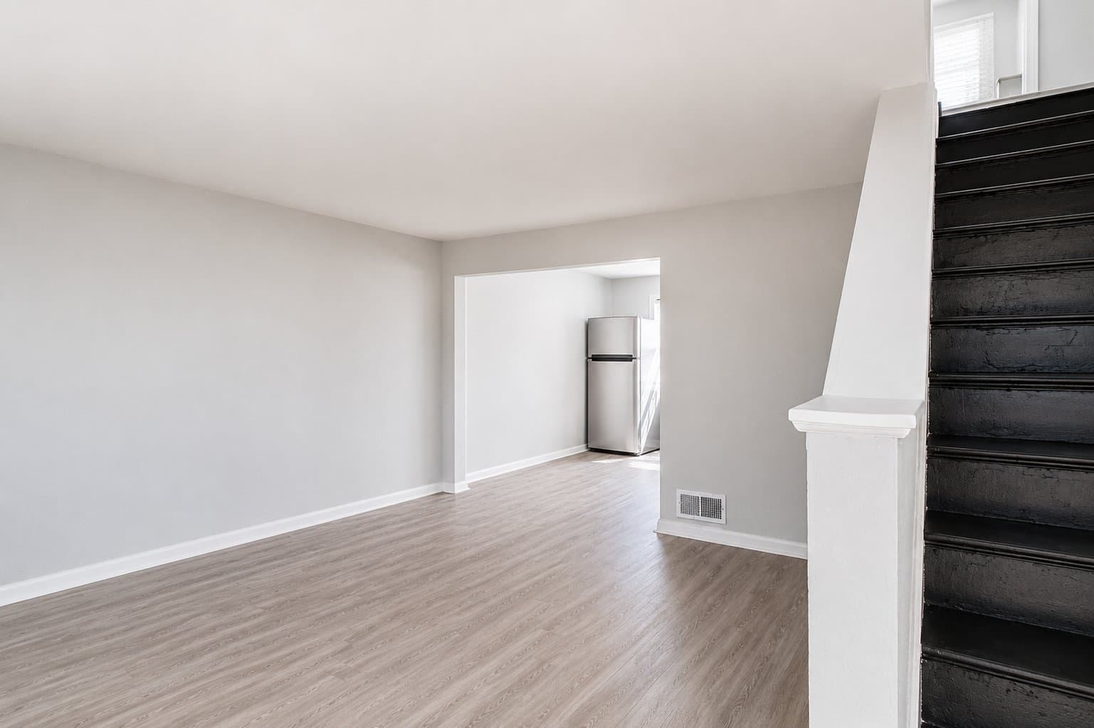 Salem Townhome: 124 Yorke St
