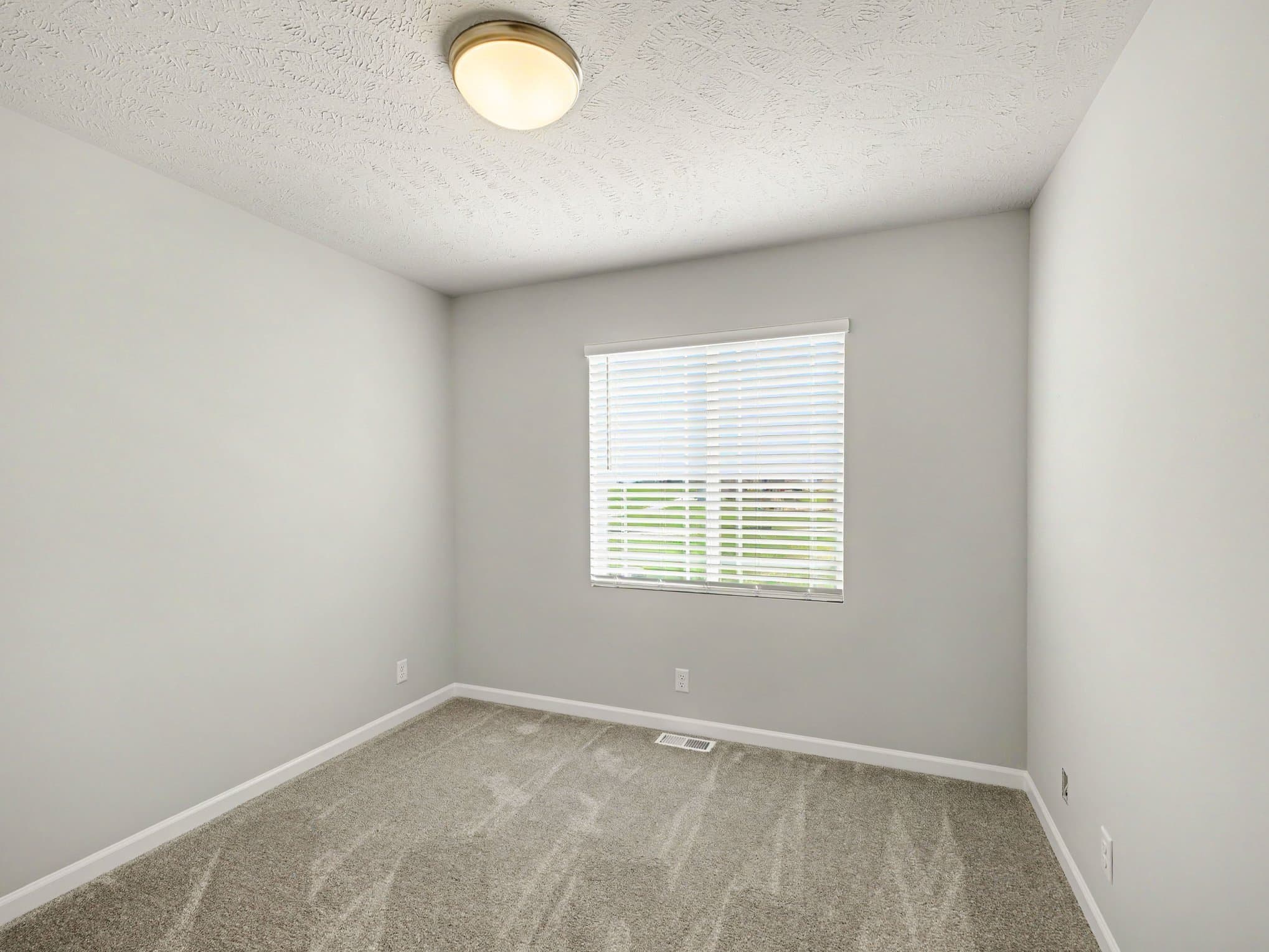 Elkhorn House: 18616 Mary St