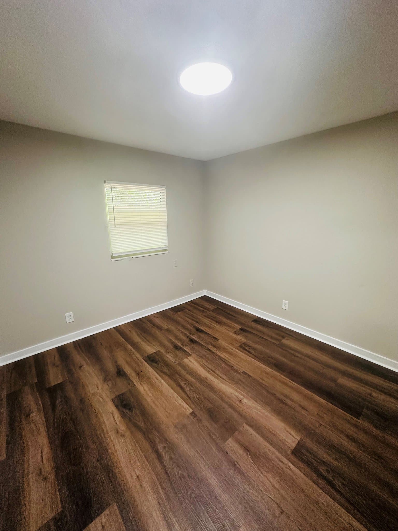 Jacksonville House: 7047 Ken Knight Dr E