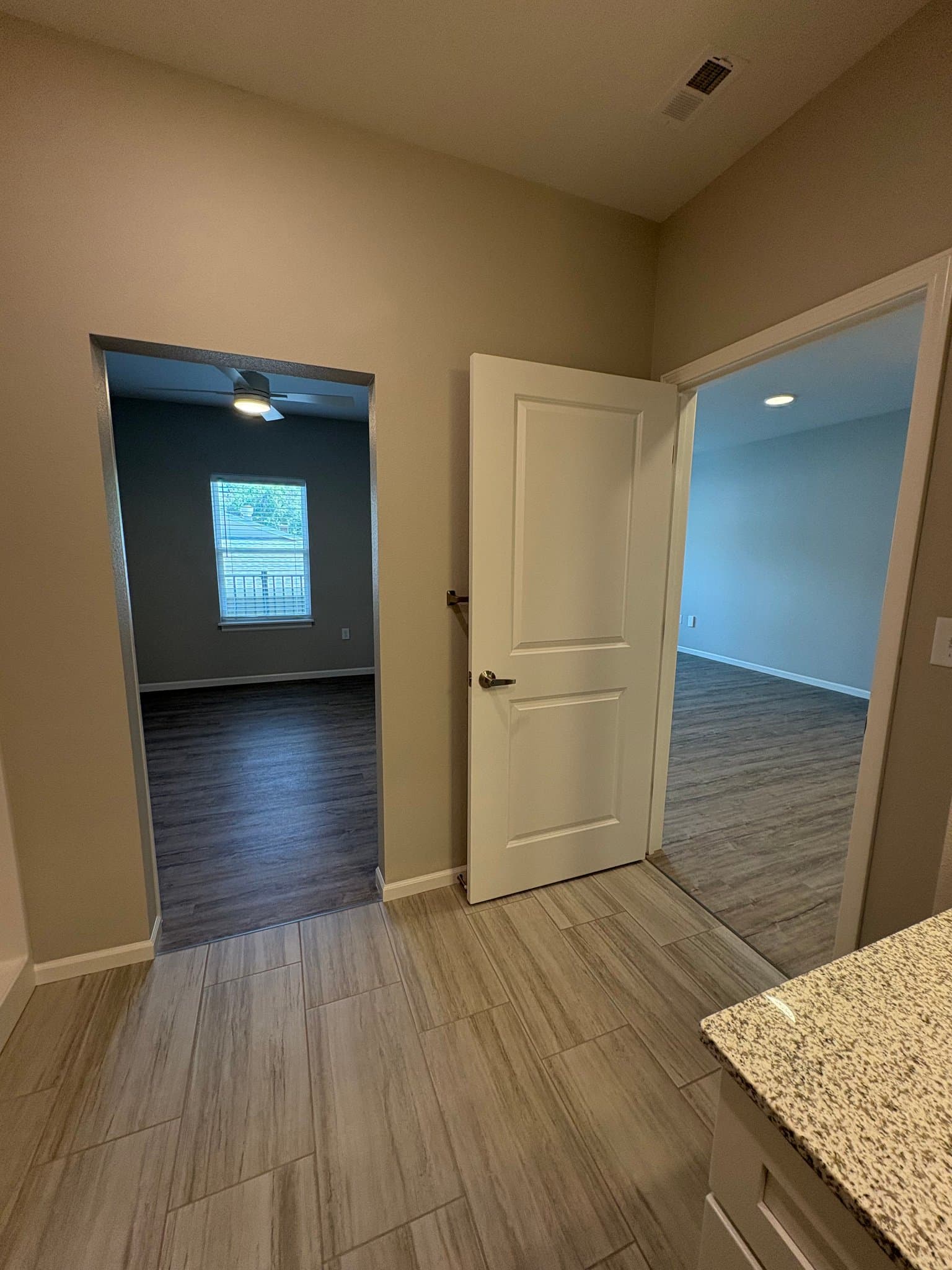 SPRINGFIED Apartment: 1073 S GRANT AVE