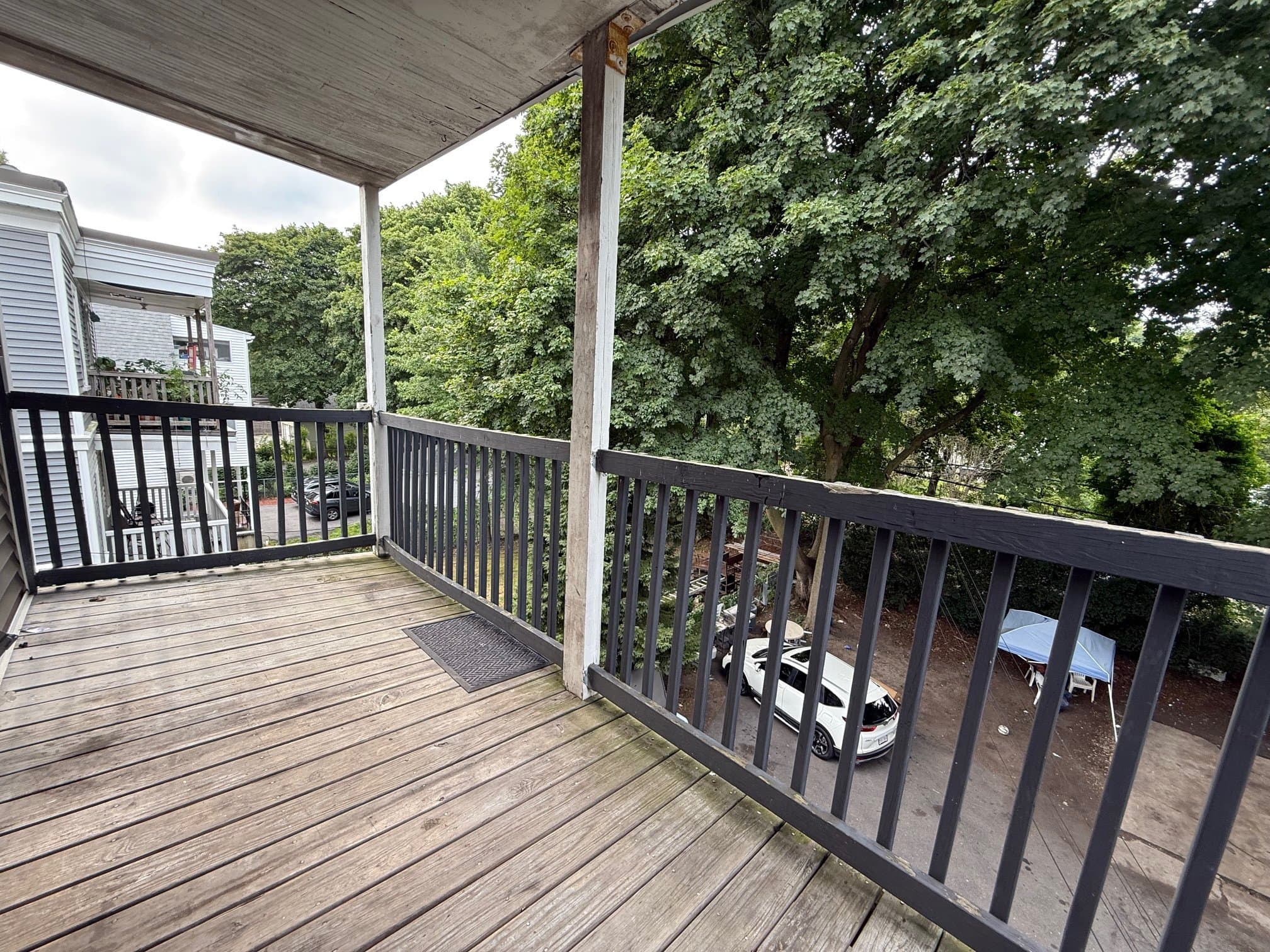 Roslindale Condo: 269 Belgrade Ave