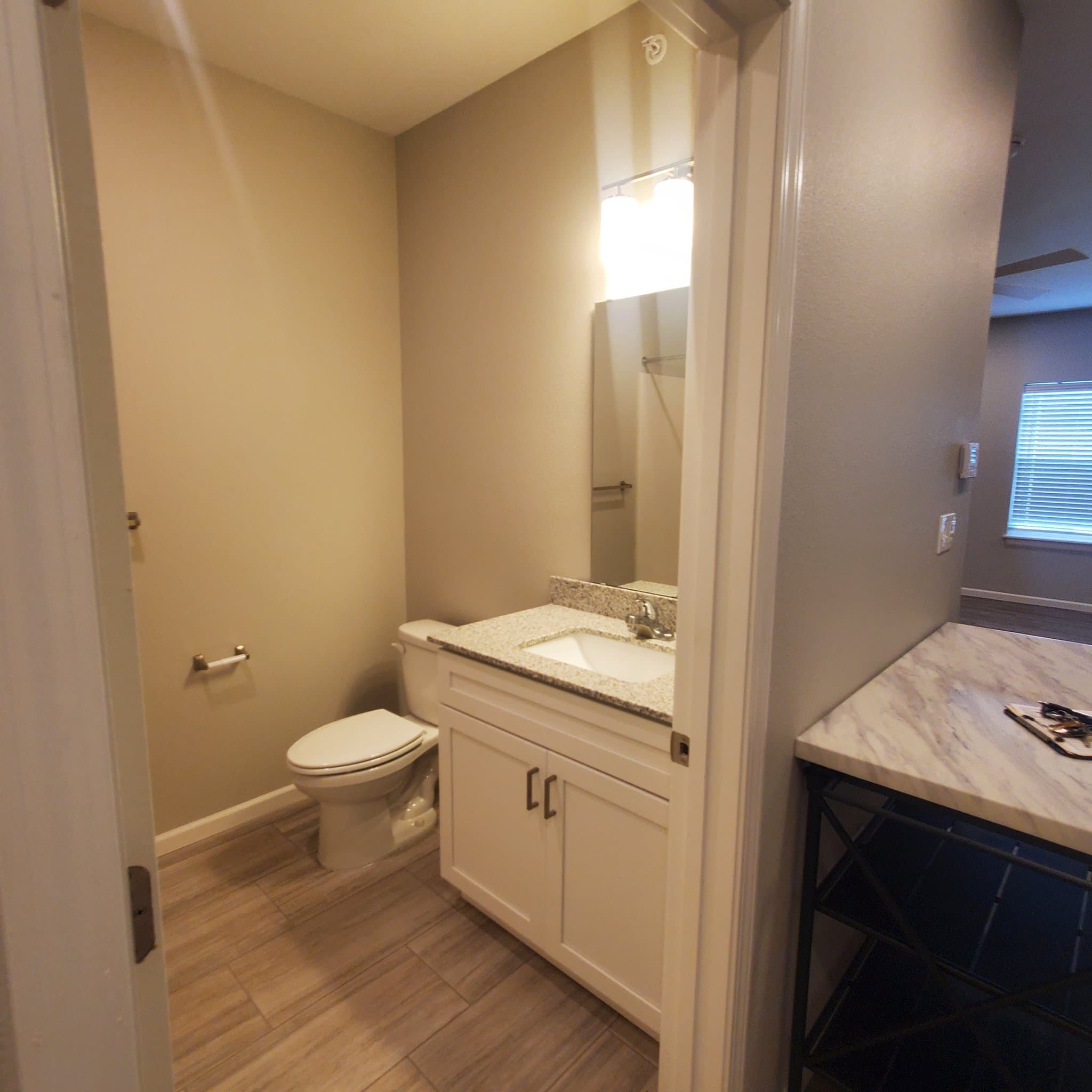 SPRINGFIED Single Room: 1073 S GRANT AVE