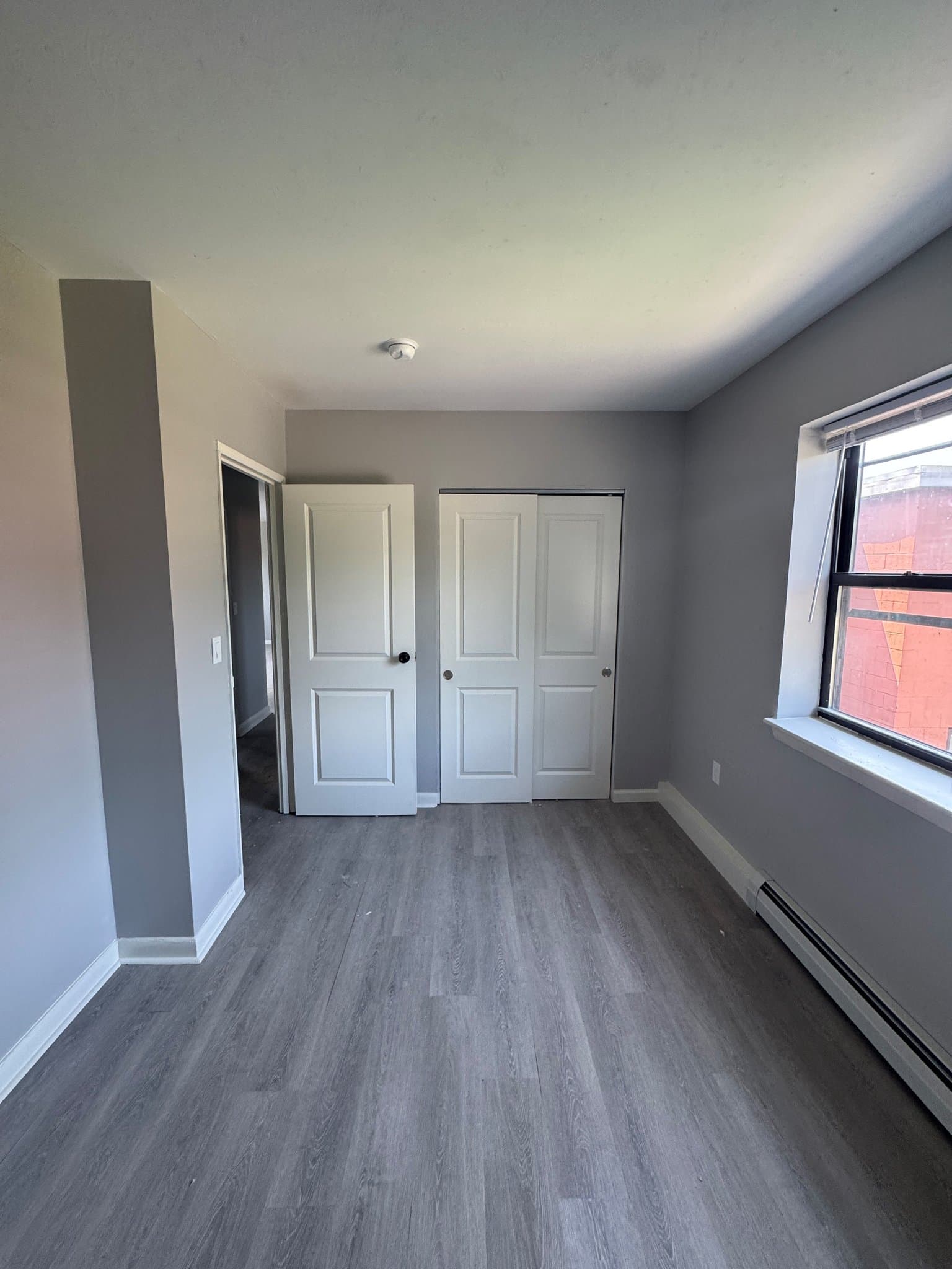 Hartford Apartment: 180 Earle Street